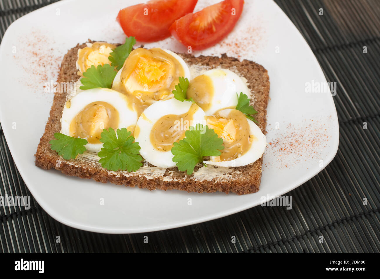 Snack Zeit Essen Nahrungsmittel Brot Ei Eiern Abendessen Snack Snack Zeit Essen Nahrungsmittel Stockfotografie Alamy