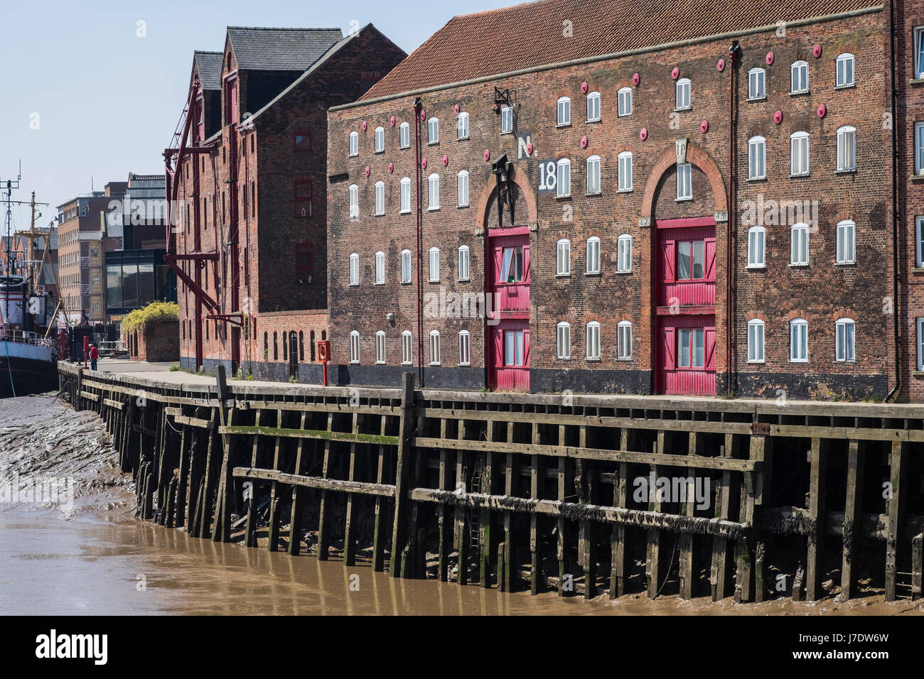 Lagerhaus am Fluss Hull Kingston nach Hull, Yorkshire, England, Vereinigtes Königreich Stockfoto