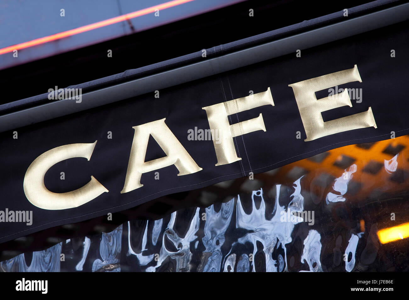 Café melden Sie Paris Frankreich Essen trinken, beleuchten kippen Winkel Diagonal Stockfoto