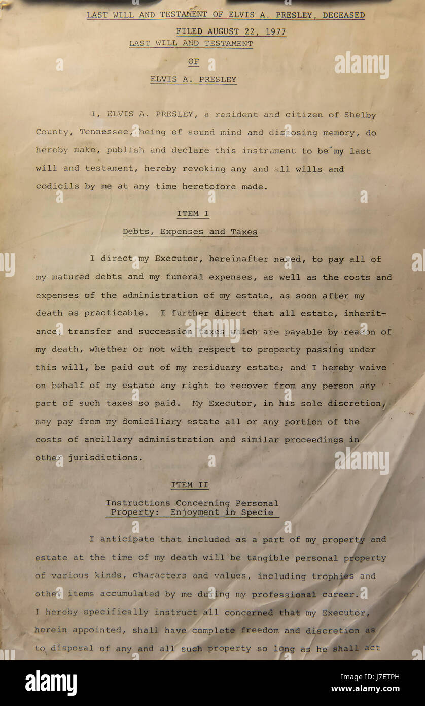 Roscoe, Illinois, USA. 24. Mai 2017. Eine Kopie des Originale von Elvis Presleys letzten Willen und Testament erscheint das historische Attraktionen Automuseum. Den Beständen des Museums gehören die weltweit größte Sammlung von Präsidentschafts- und weltweit führenden Automobilen und 36.000 qm Wert von Displays von kulturellen Artefakten und historischen Kuriositäten aus dem 20. Jahrhundert. Bildnachweis: Brian Cahn/ZUMA Draht/Alamy Live-Nachrichten Stockfoto Roscoe, Illinois, USA. 24. Mai 2017. Eine Kopie des Originale von Elvis Presleys letzten Willen und Testament erscheint das historische Attraktionen Automuseum. Den Beständen des Museums gehören die weltweit größte Sammlung von Präsidentschafts- und weltweit führenden Automobilen und 36.000 qm Wert von Displays von kulturellen Artefakten und historischen Kuriositäten aus dem 20. Jahrhundert. Bildnachweis: Brian Cahn/ZUMA Draht/Alamy Live-Nachrichten Stockfoto