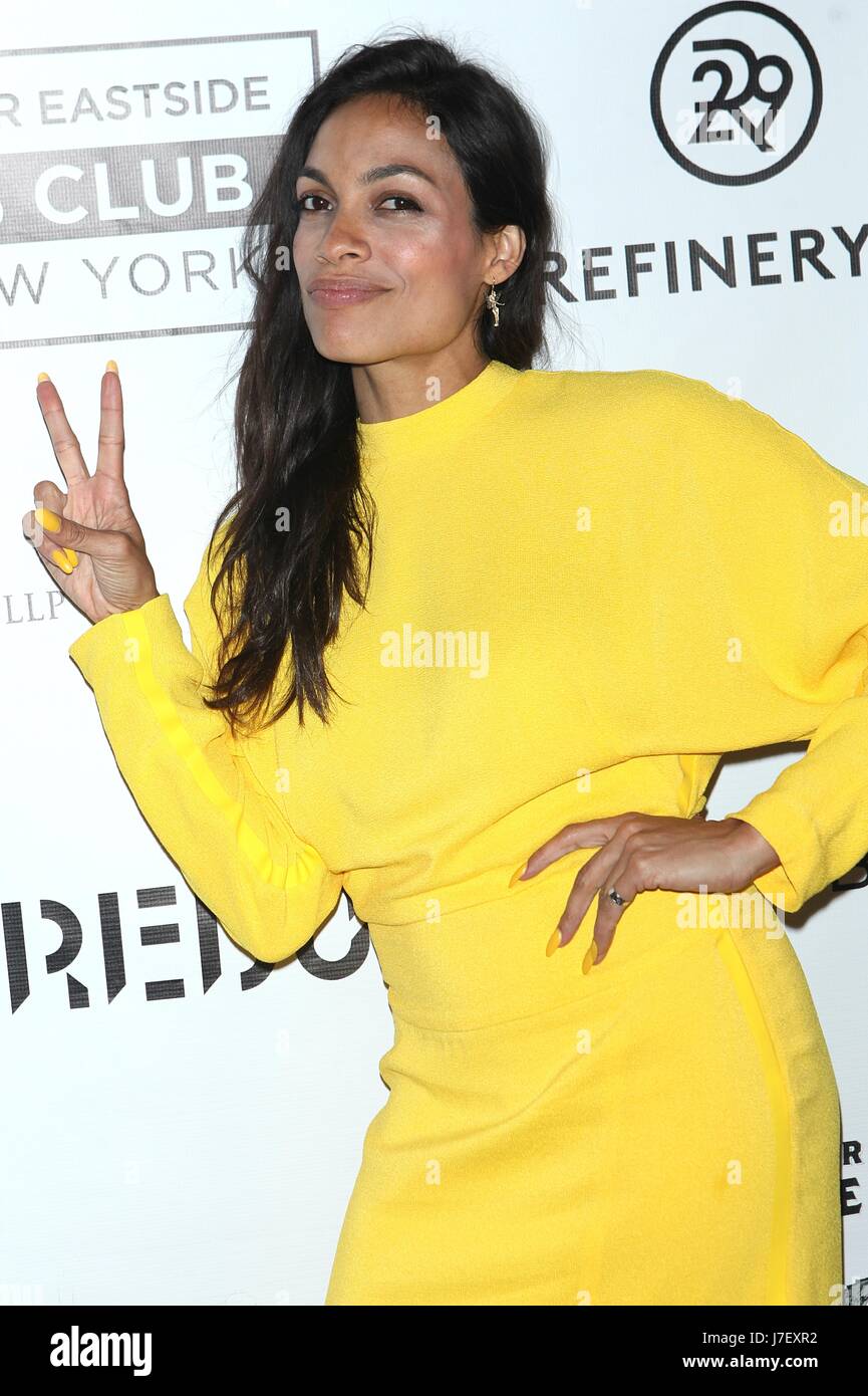 New York, NY, USA. 24. Mai 2017. Rosario Dawson geehrt, bei niedrigeren Eastside Girls Club 'Spring Fling' The Bowery Terrace am 24. Mai 2017 in New York City. Bildnachweis: Diego Corredor/Medien Punch/Alamy Live-Nachrichten Stockfoto