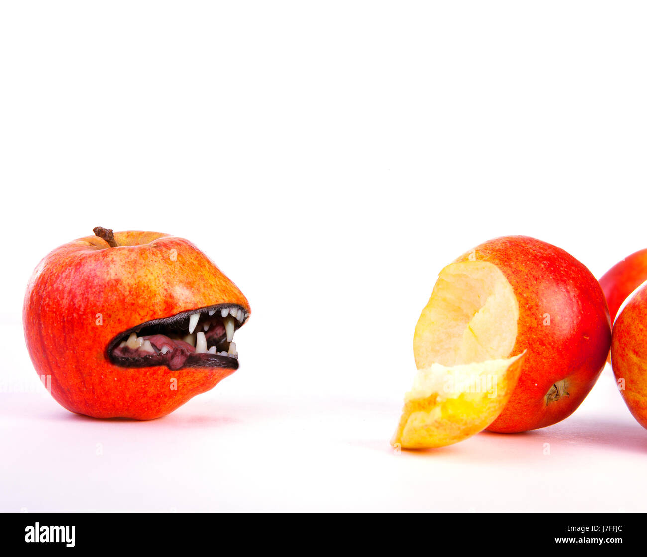 Lippen Zahn gruselige Monster beißen Kannibalismus Apple Lippen Hund Obst Zahn Opfer Stockfoto
