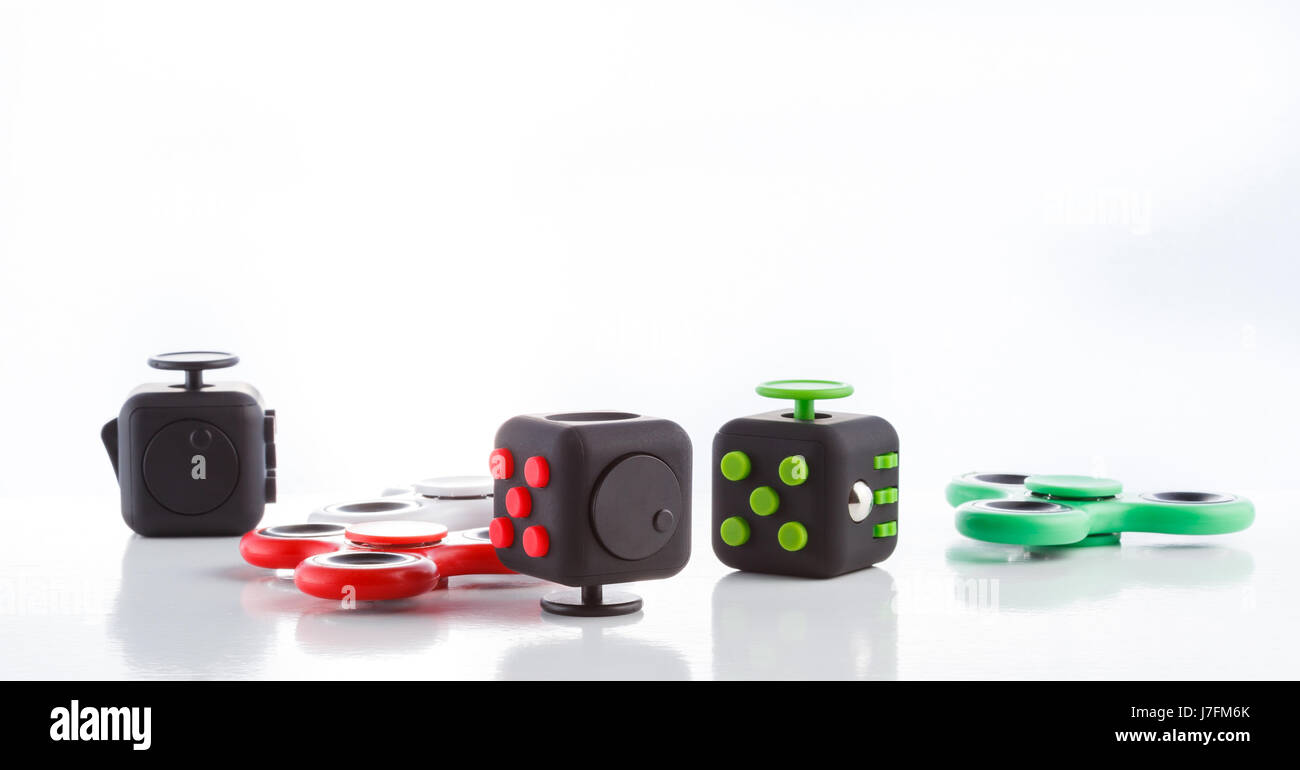 Anti-Stress und Entspannung zappelt erschöpft Cube und Spinner für Menschen Stockfoto