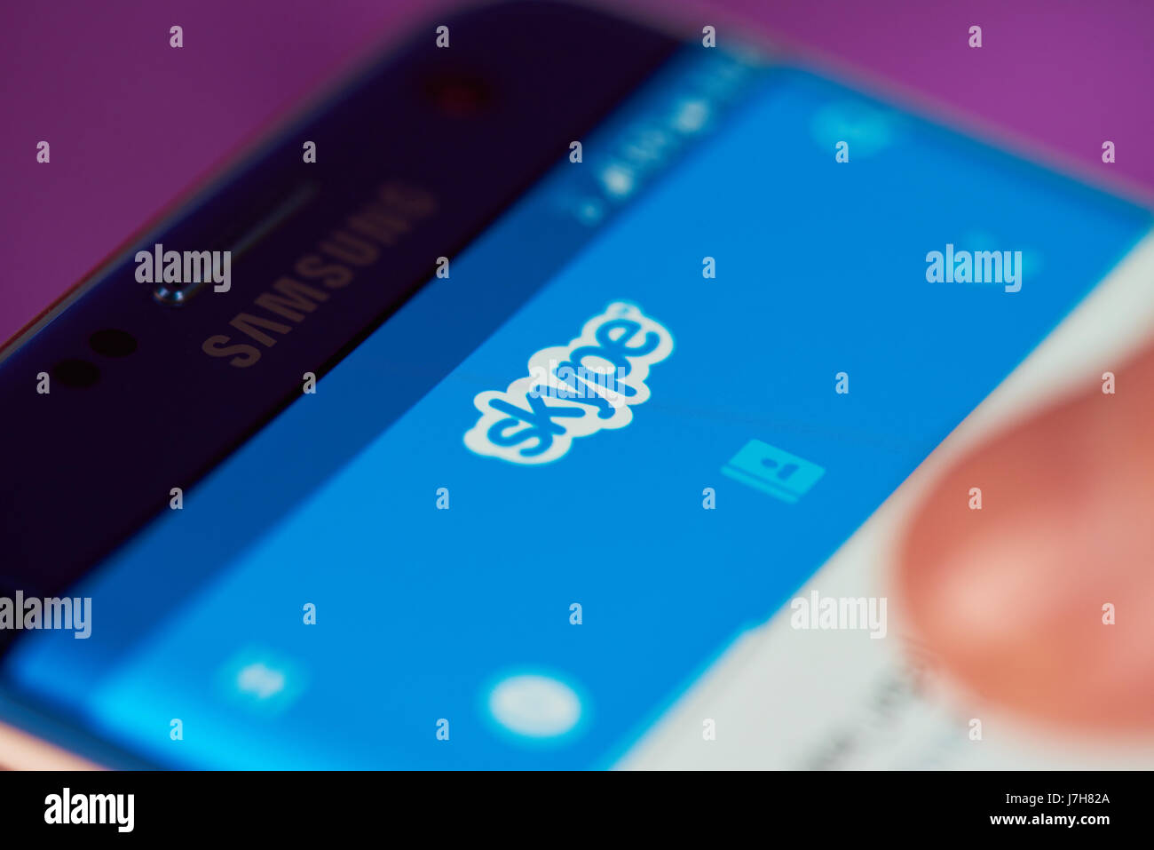 New York, USA – 22. Mai 2017: Skype Anwendung auf modernen Smartphone Bildschirm Nahaufnahme Stockfoto