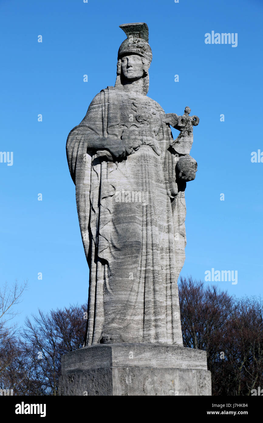 Pallas Athene Statue Maximiliansbrcke in München Stockfoto