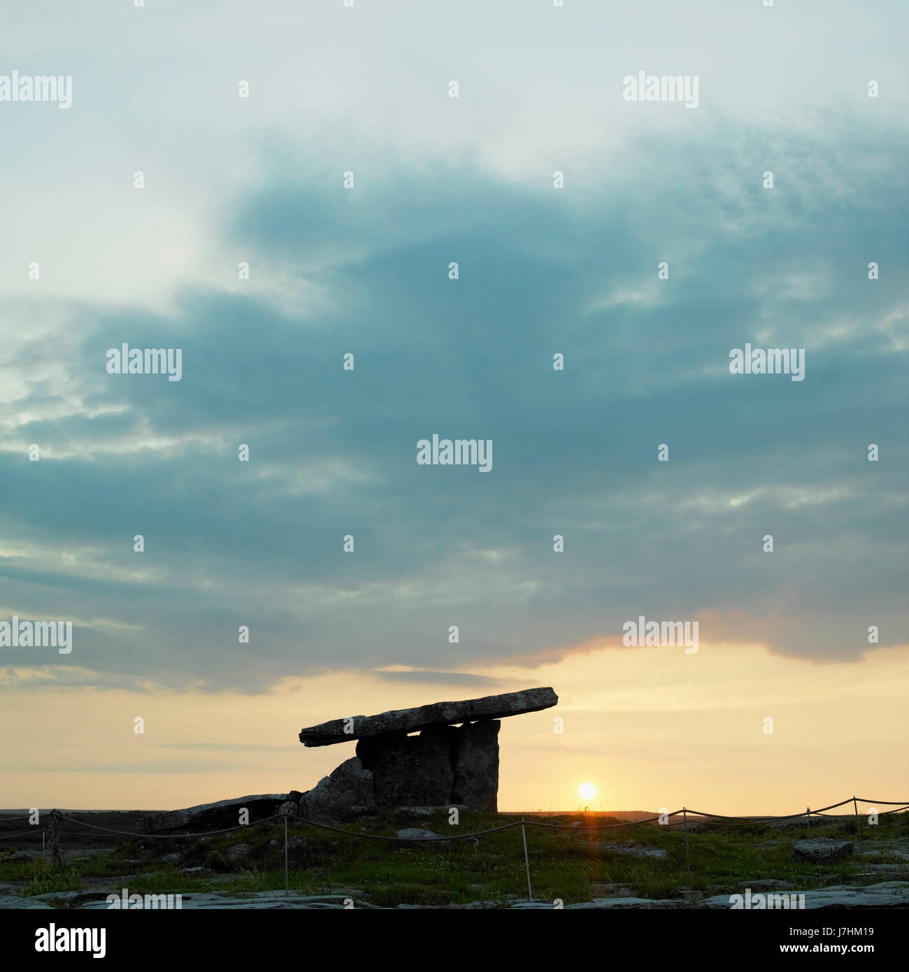 Irland reisen historische Stein Sonnenuntergang Europa beschreibt Abend Funkstille Stockfoto