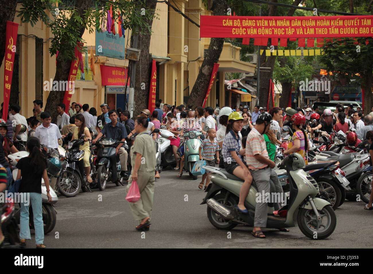 Verkehr Transport Asien Moped Roller Viet Nam Vietnam China Stadt Stockfoto
