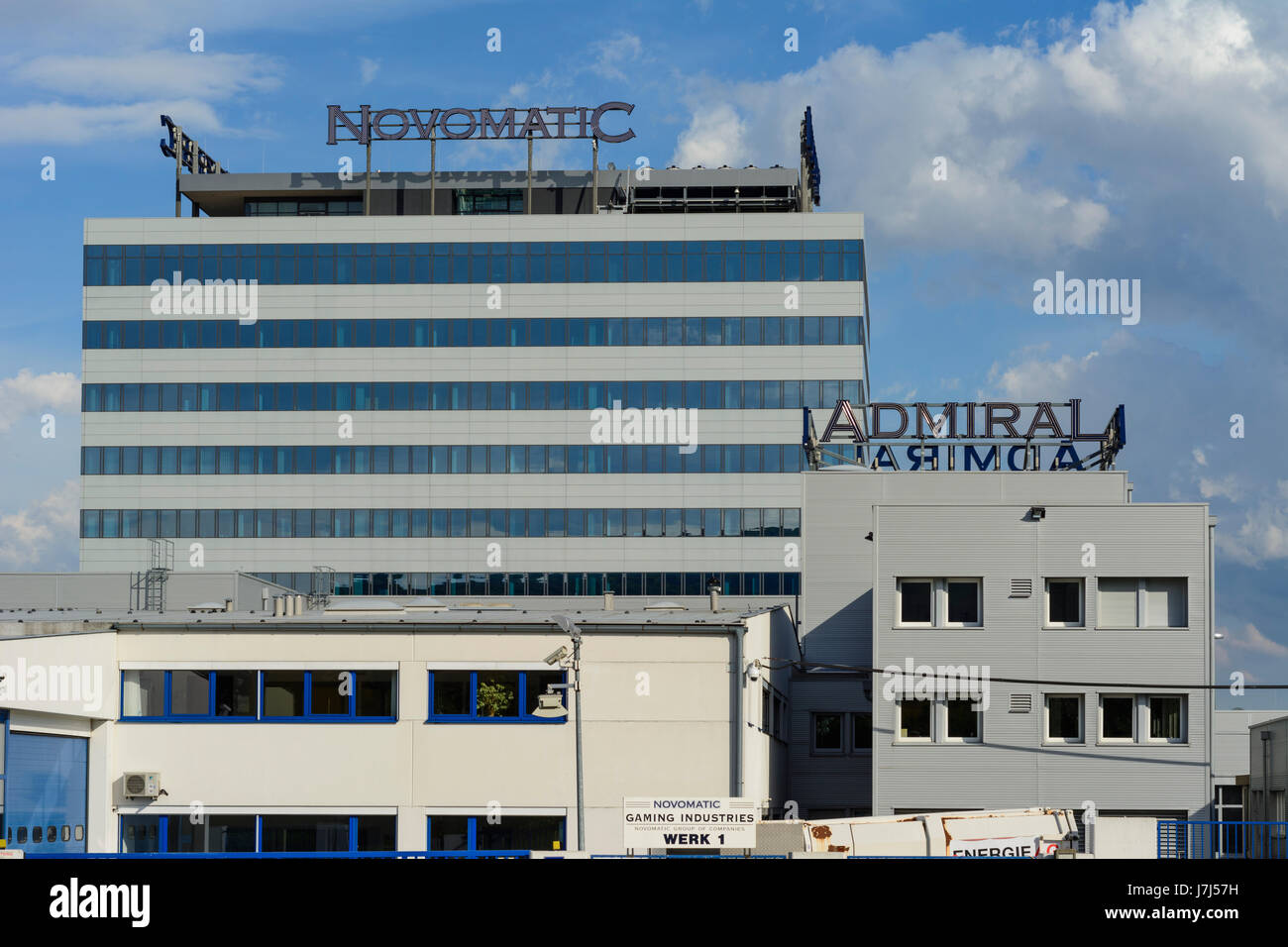 Novomatic Austrian Gaming Industries und Admiral Hauptsitz, Gumpoldskirchen, Wienerwald, Wienerwald, Niederösterreich, Niederösterreich, Österreich Stockfoto