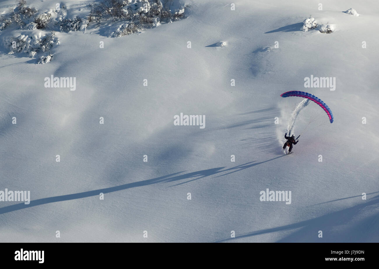 Winter Luftfahrt Sport Ski fliegen fliegen fliegen fliegen Berge Alpen alpin Luftfahrt Stockfoto