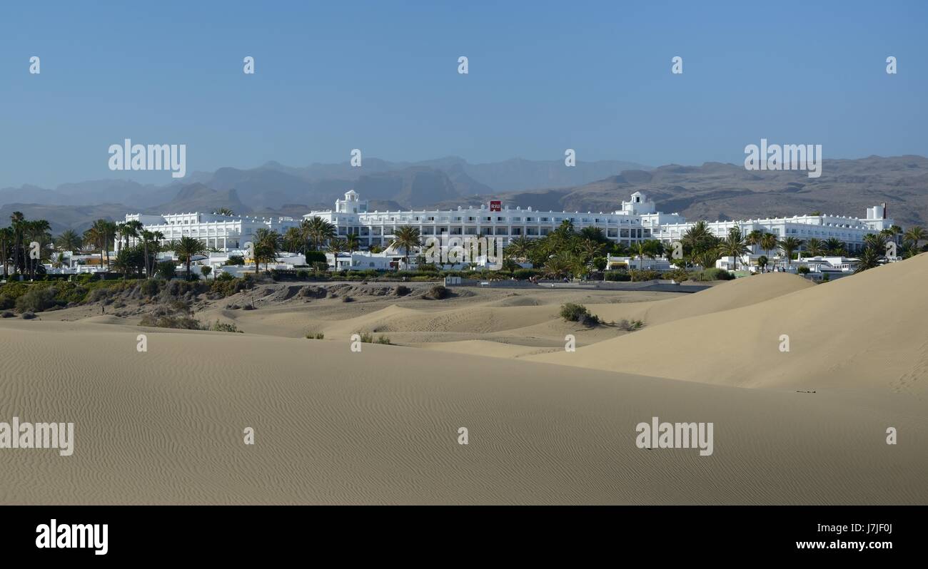 Dünen von Maspalomas und Riu Palace Hotel, Gran Canaria, Mai 2016. Stockfoto
