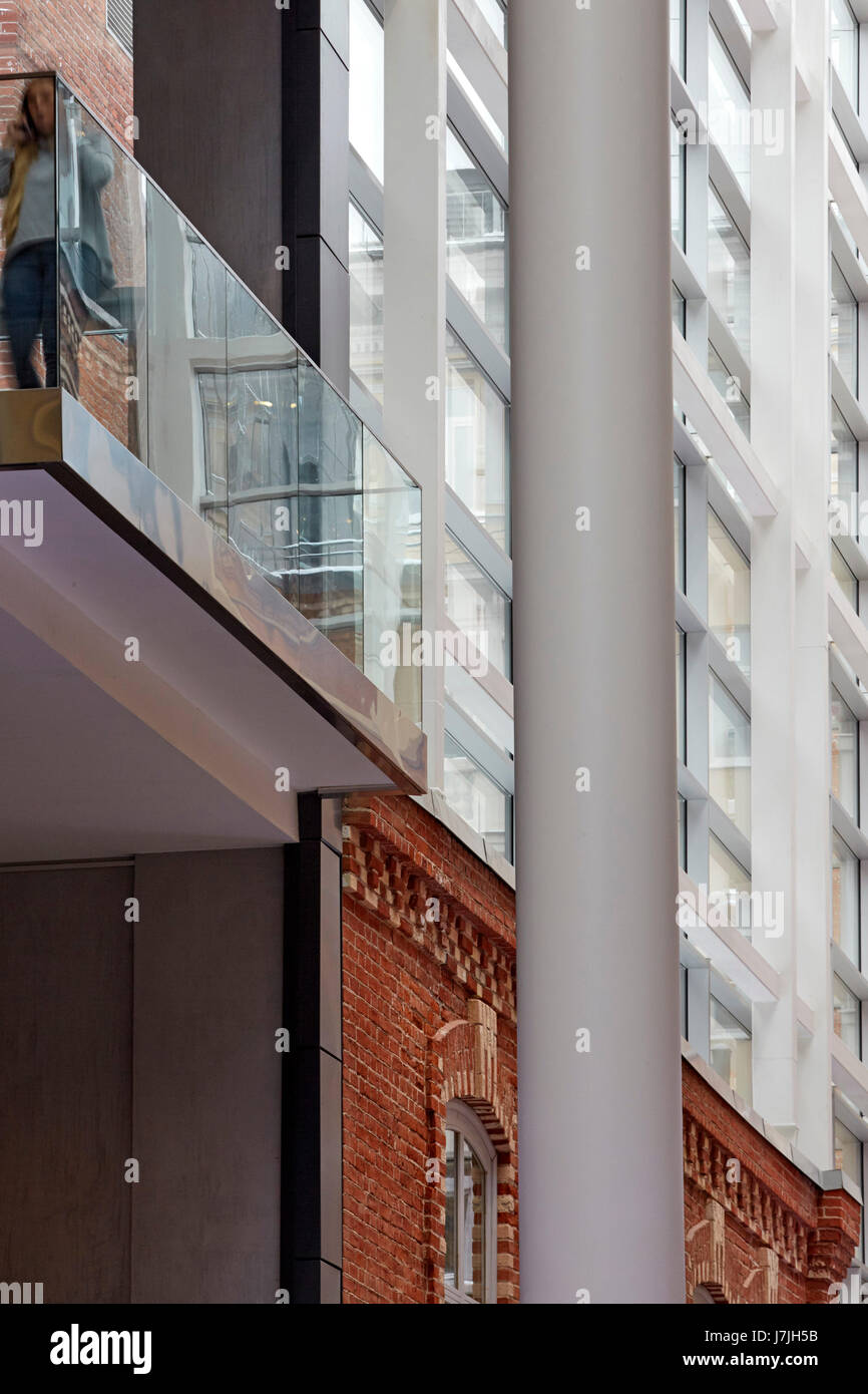 Interior Details. Die bolschewistische Fabrik, Moskau, Russland. Architekt: John Mcaslan und Partner, 2016. Stockfoto