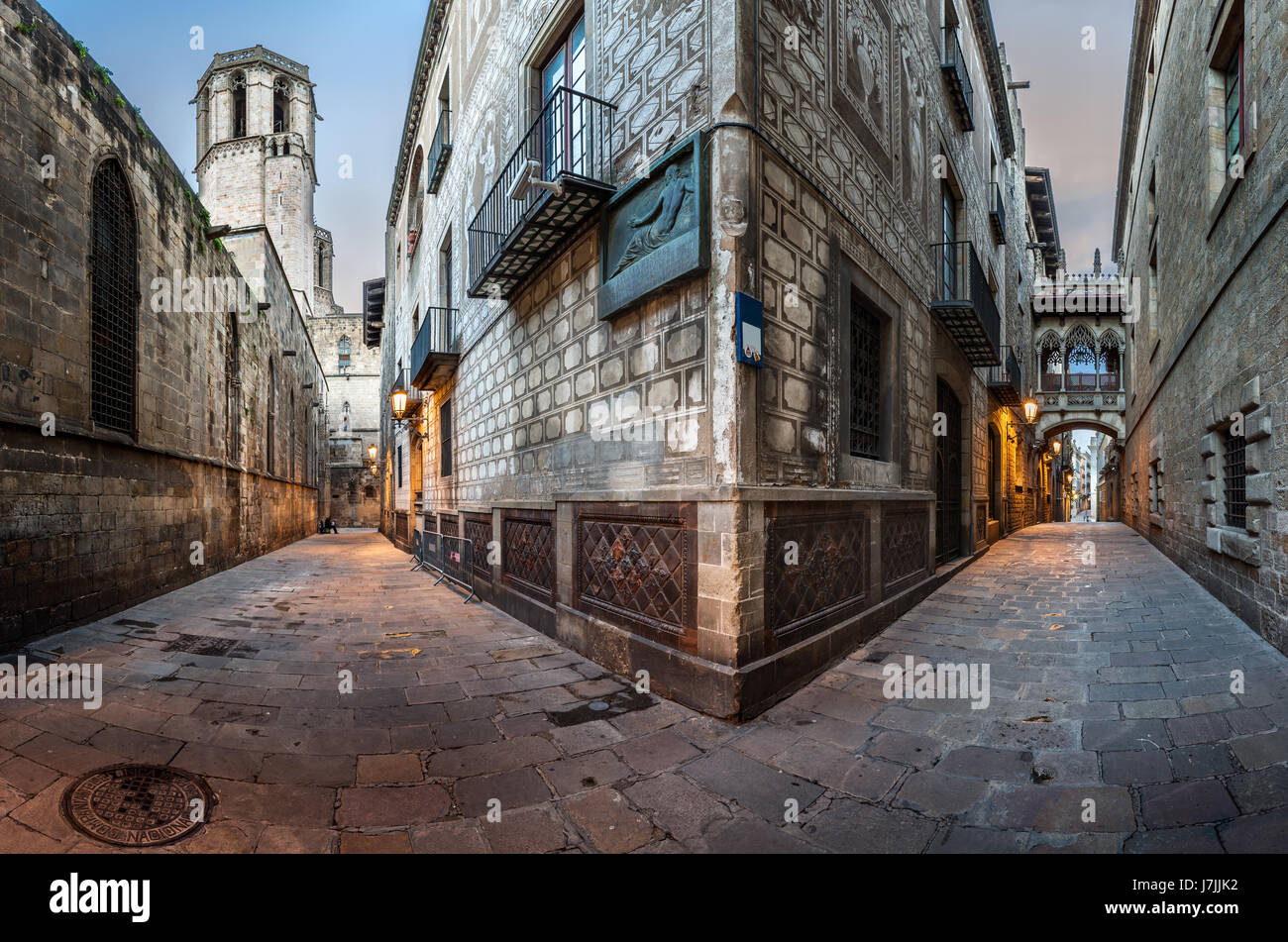 Barri Gothic Quarter und Seufzerbrücke in Barcelona, Katalonien, Spanien Stockfoto