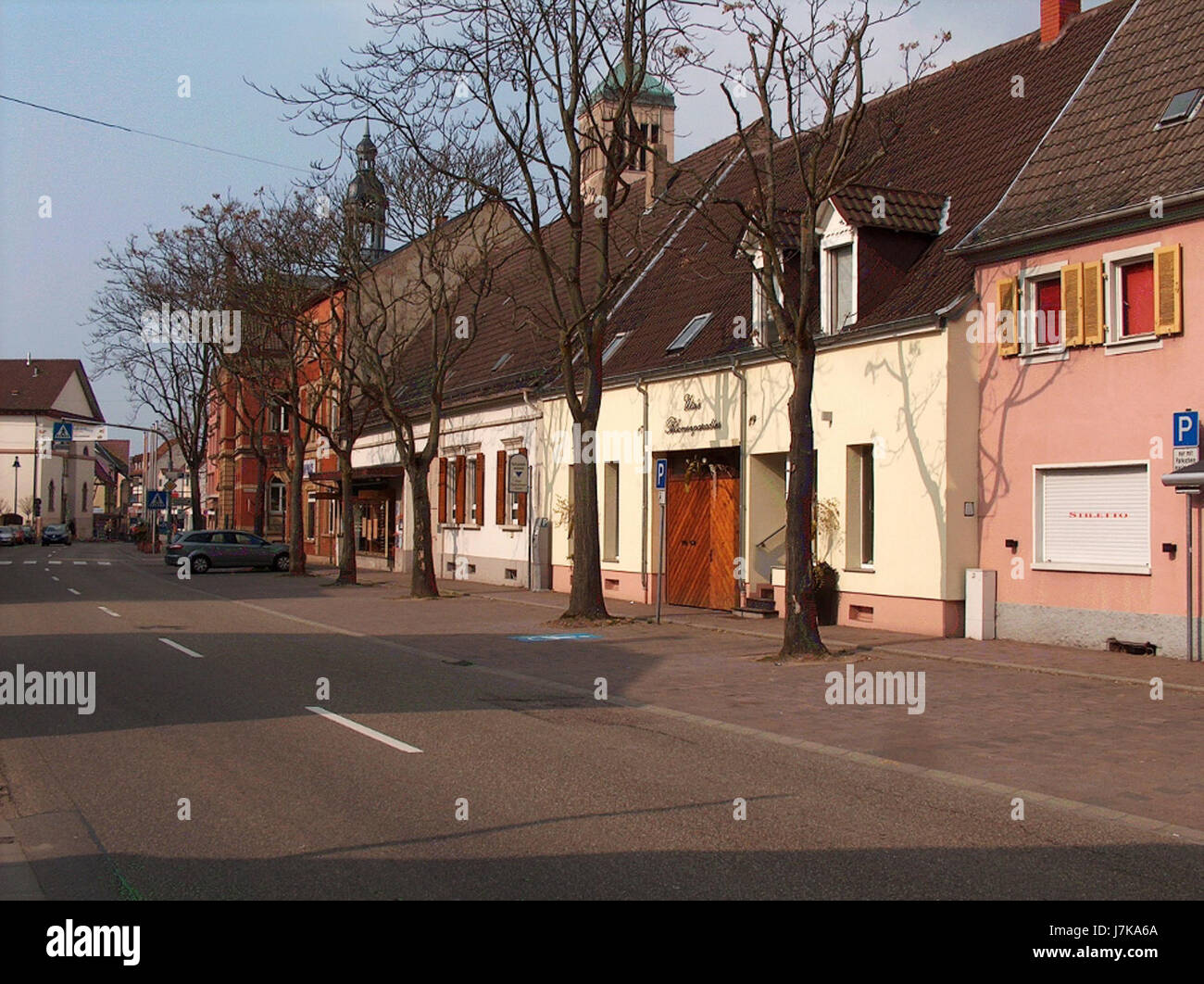 Dieses Bild oder Dokument bezieht sich auf einen Ort entlang der Oberen Hauptstraße in Hockenheim am 27. März 2011. Das Gebiet ist bekannt für seine historische und kulturelle Bedeutung in der Region. Stockfoto