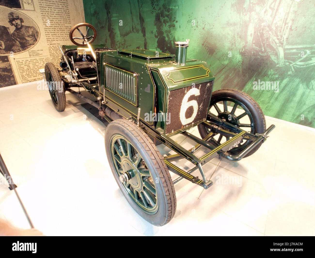 Der Napier 100 PS 1903 war ein britischer Wagen, der im Gordon Bennett Cup, einem prestigeträchtigen frühen Motorrennen, teilnahm. Dieses Foto zeigt einen wichtigen Moment in der Geschichte des Automobilrennsports. Stockfoto