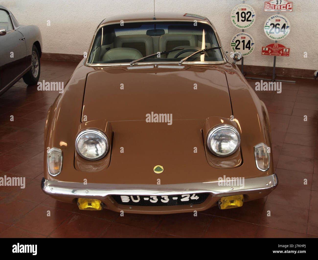 Der 1974 Lotus PB mit 126 PS und 1558 ccm ist ein Rennwagenmodell, das für seine Hochleistungsspezifikationen bekannt ist. Mit einem 1558-ccm-Motor mit 126 PS war er eine bemerkenswerte Figur in der Automobilrennszene der 1970er Jahre Stockfoto