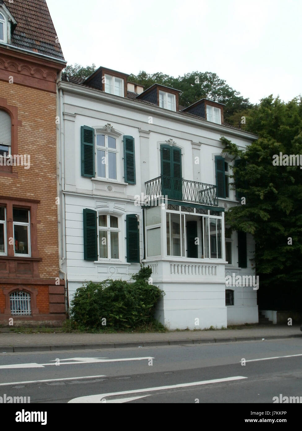 Dieses Bild zeigt wahrscheinlich eine Szene oder Ansicht aus Talstr78 in SaarbrÃ¼cken, Deutschland, aufgenommen am 10. Juli 2011. Es kann Einblicke in die städtische Landschaft und die städtische Umgebung von SaarbrÃ¼cken geben. Stockfoto