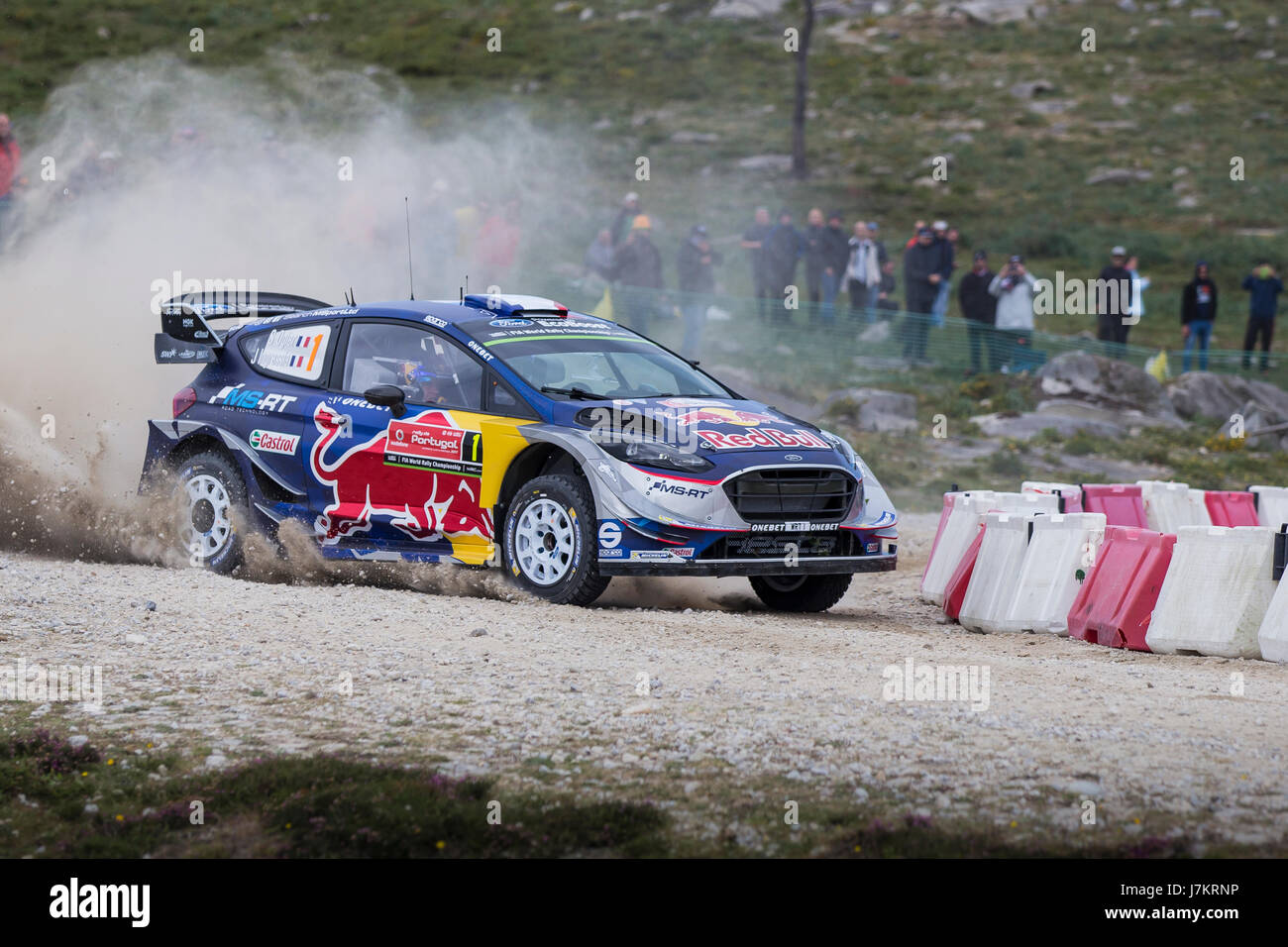 Viana Castelo, PORTUGAL - 19 Mai: Frankreich Sebastien Ogier und Julien Ingrassia von Frankreich in ihre M-Sport-WRT Ford Fiesta RS WRC antreten. Stockfoto