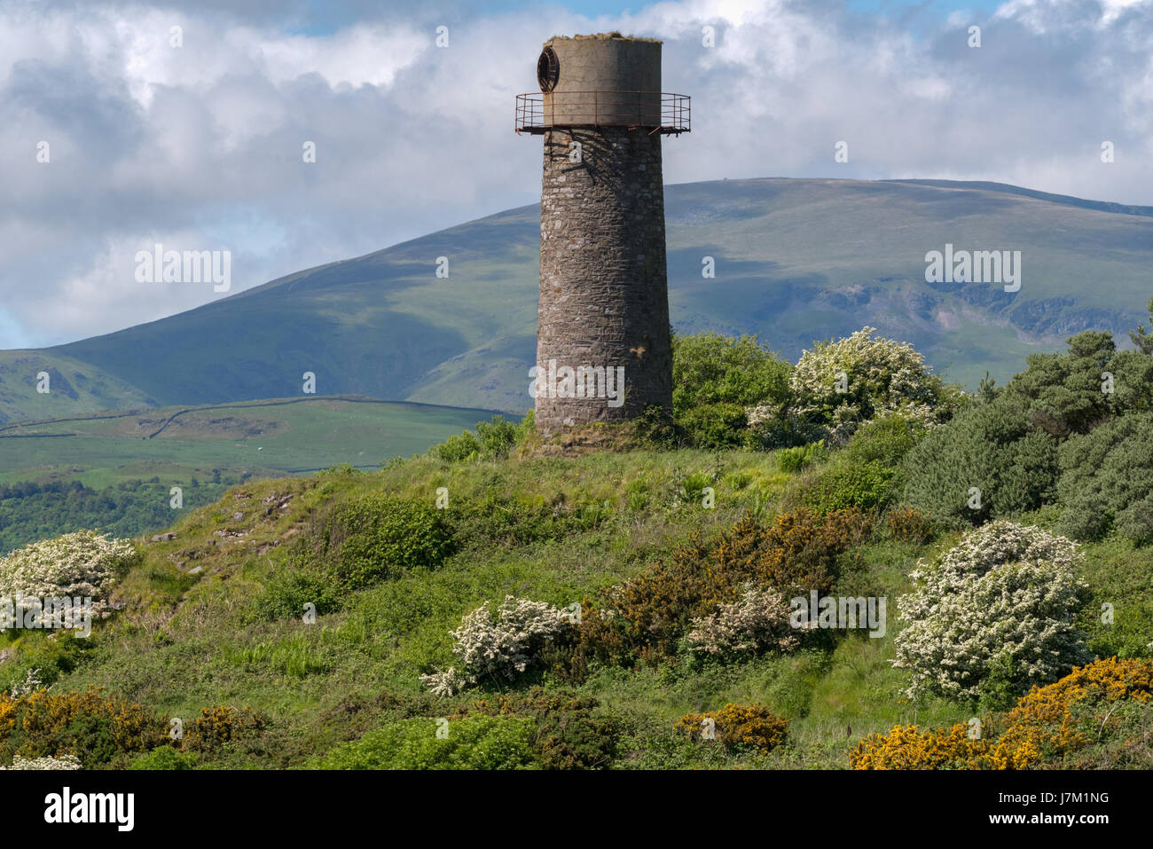Die alte Naturstein-Leuchtturm auf Hodbarrow Nature Reserve in der Nähe von Millom in Cumbria Stockfoto
