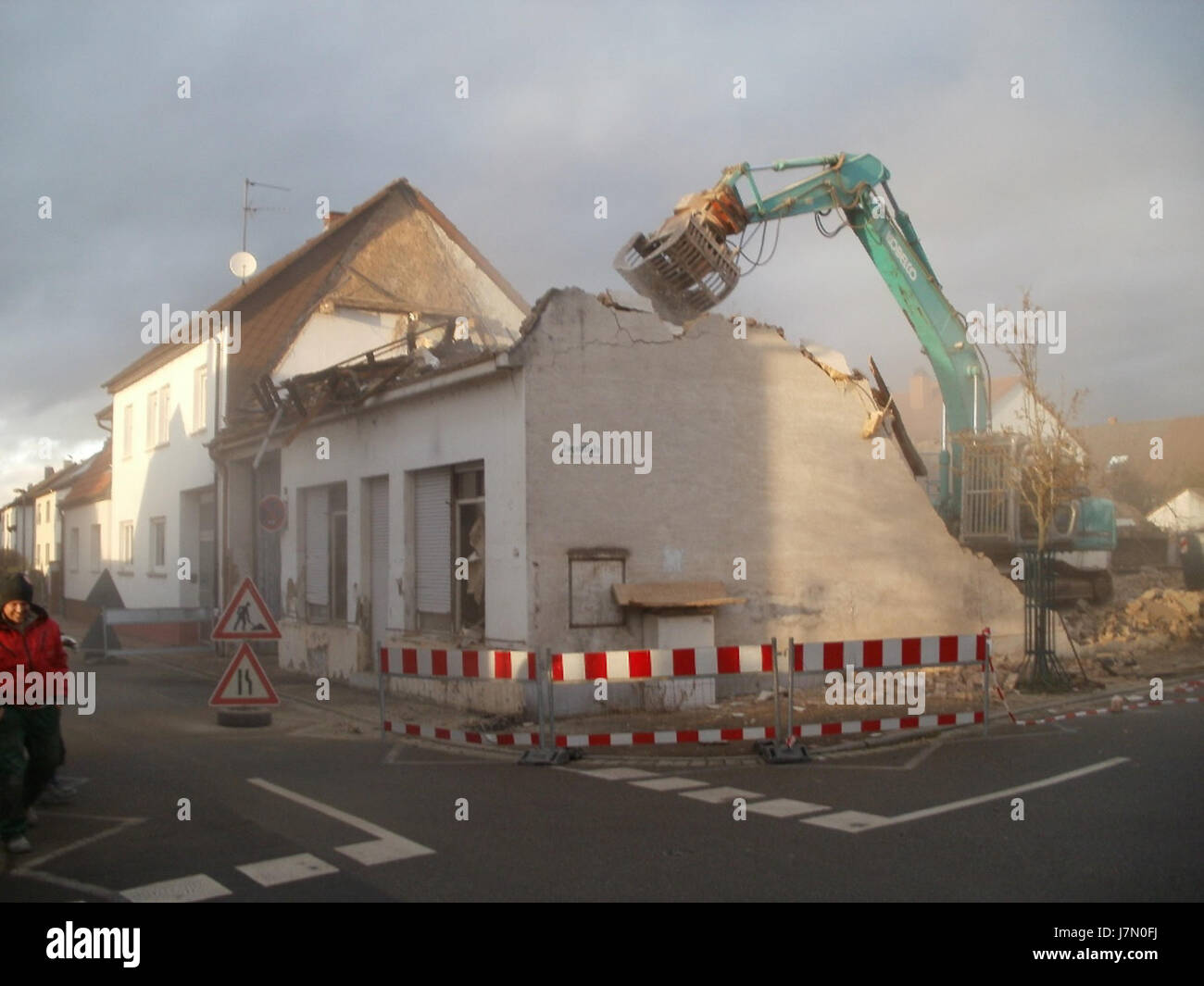 Dieses Bild stammt von einer Veranstaltung im Jahr 2011 auf dem Hockenheimring, einer der berühmtesten Motorsport-Rennstrecken Deutschlands. Auf dem Hockenheimring finden große Rennen statt, darunter Formel-1-Rennen und der große Preis von Deutschland. Stockfoto