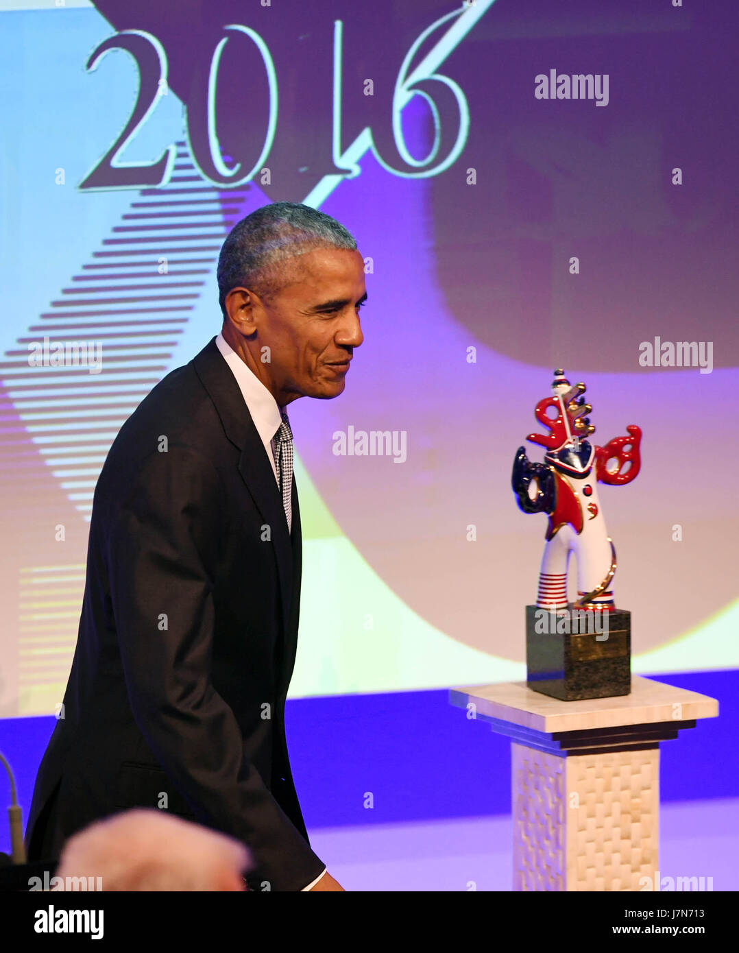 Baden-Baden, Deutschland. 25. Mai 2017. Ehemaliger US-Präsident Barack Obama bei den deutschen Medienpreis 2016 (deutsche Medien Preis 2016) vergibt an das Kongresszentrum in Baden-Baden, Deutschland, 25. Mai 2017. Foto: Uli Deck/Dpa/Alamy Live News Stockfoto