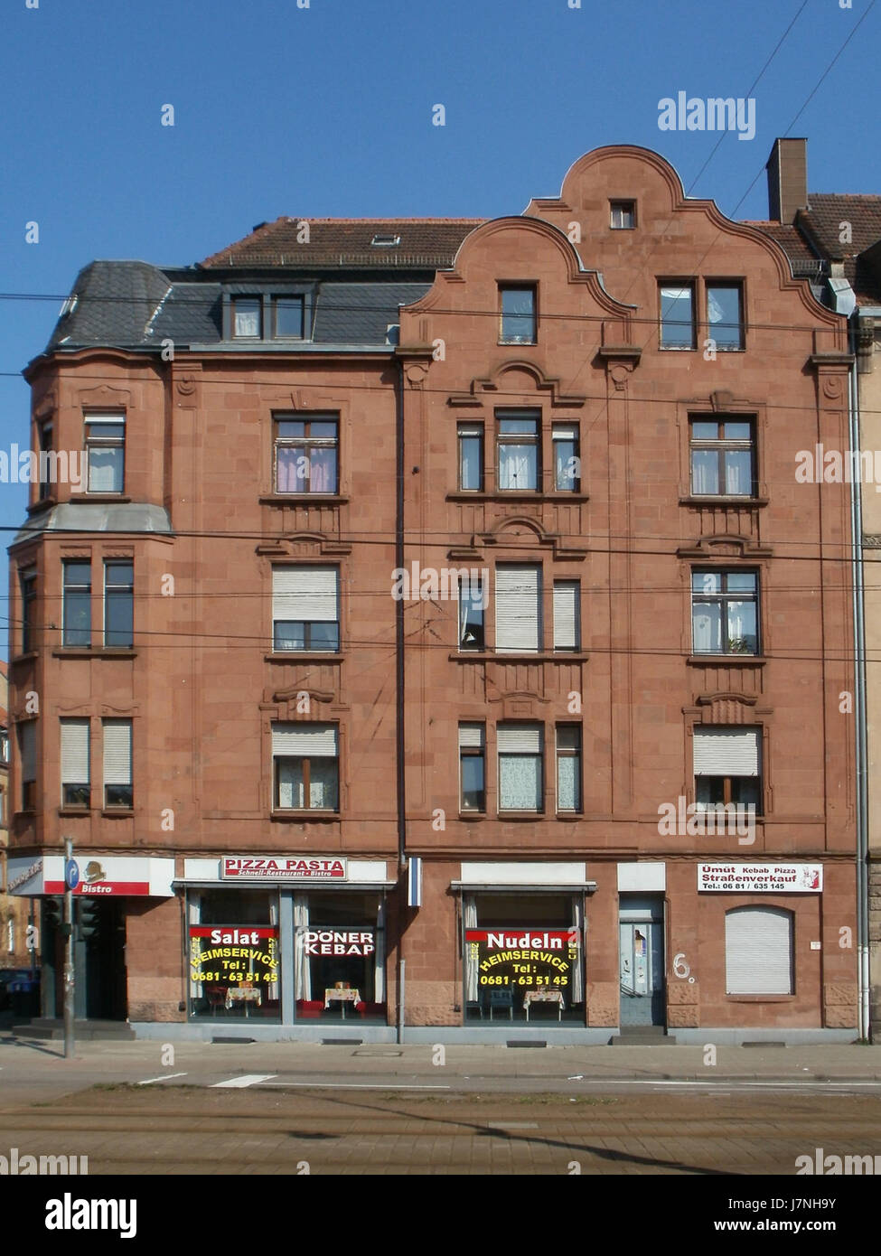 Ein Verweis auf einen Ort in der Lessingstraße 36, SaarbrÃ¼cken, vom 25. März 2012, der möglicherweise ein Ereignis oder eine Aktivität im Zusammenhang mit der Adresse in der Stadt SaarbrÃ¼cken dokumentiert. Stockfoto