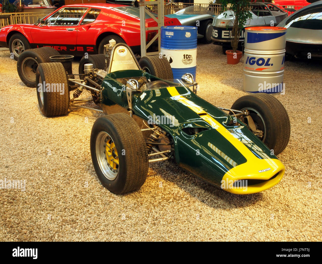 1969 Martini MW3 bezieht sich auf ein bestimmtes Element oder eine Referenz aus dem Jahr 1969, möglicherweise in Bezug auf ein Produkt, ein Kunstwerk oder ein historisches Objekt, das als Martini MW3 aus diesem Jahr markiert wurde. Stockfoto