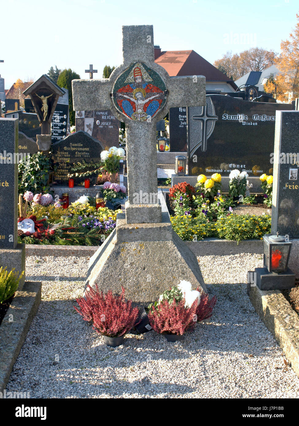 2012.11.14 Neustadtl Friedhof 03 Stockfoto