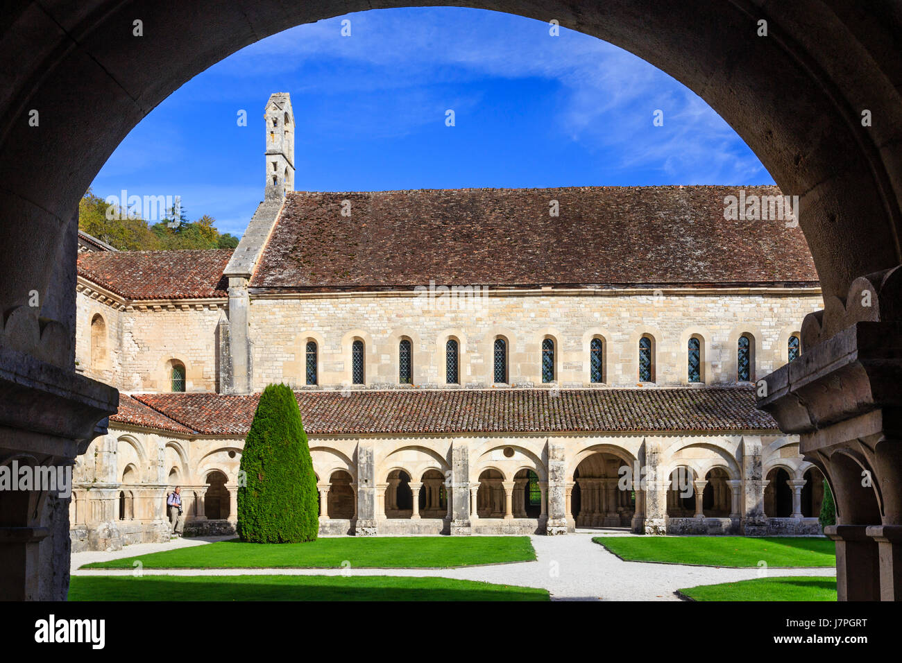 Frankreich, Cote d'Or, Marmagne, Fontenay Abbey, UNESCO-Weltkulturerbe, der Kreuzgang Stockfoto