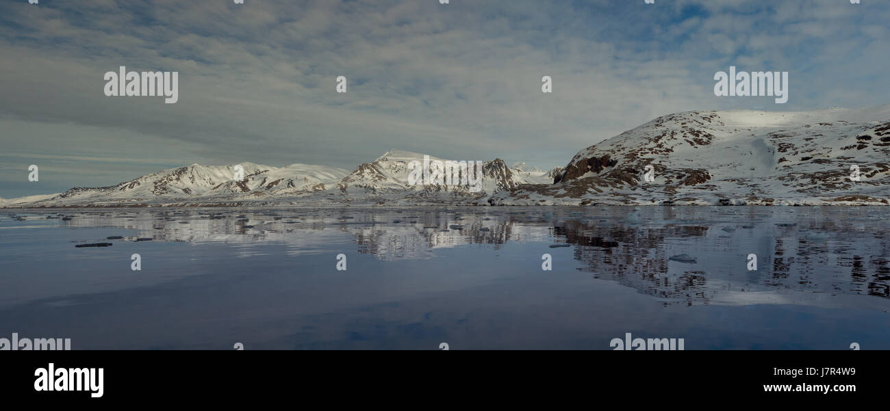 Wissenschaft arktischen Eises Fjord Skandinavien Schnee blau Wissenschaft Forschung arktischer Kälte Stockfoto