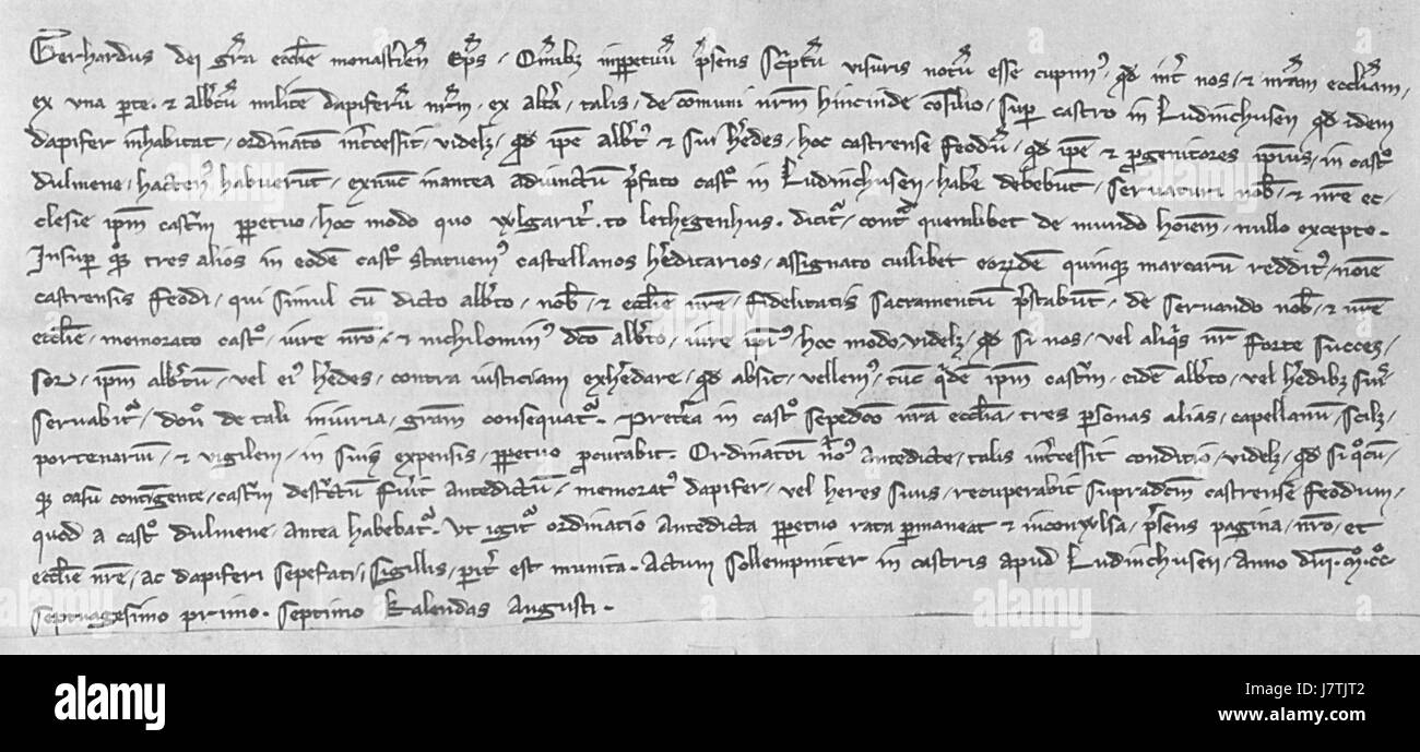 Die Burg Vischering Belehnungsurkunde 12 ist ein historisches Dokument zur mittelalterlichen Burg Vischering, das eine wichtige Charta der Adelsprivien der Region darstellt. Stockfoto