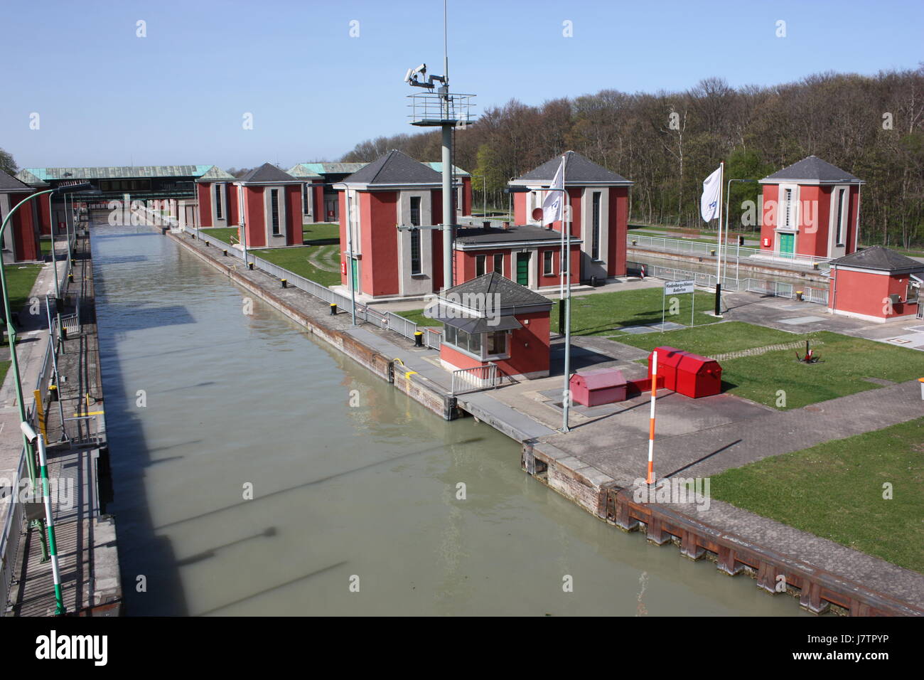 Segelboot Segelschiff Ruderboot Boot Wasserfahrzeug Navigation Schleuse Schiffe Stockfoto