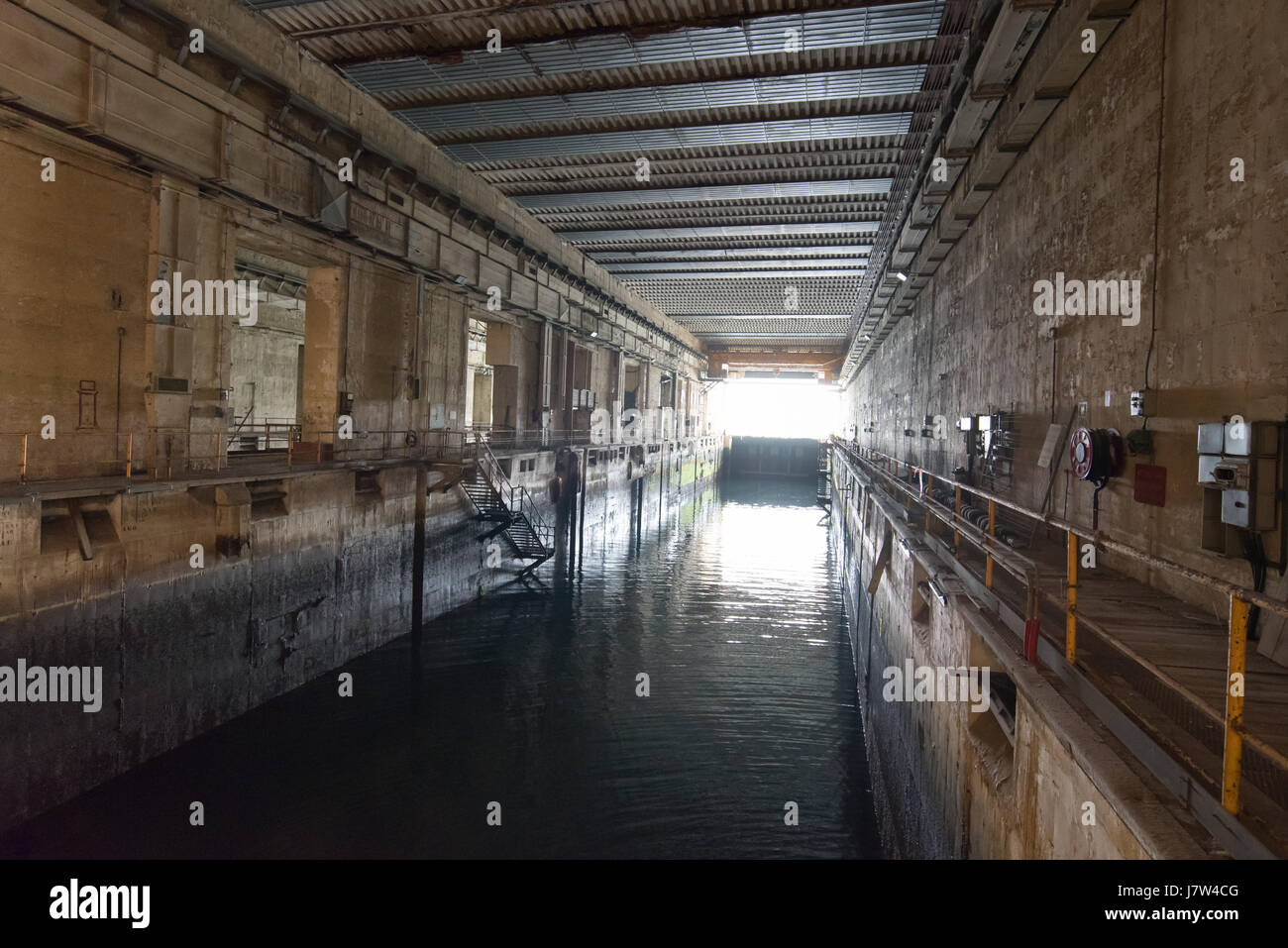 Zweiten Weltkrieg u-Boot-pen im Bunker Keroman III, Lorient u-Boot Basis, Frankreich Stockfoto