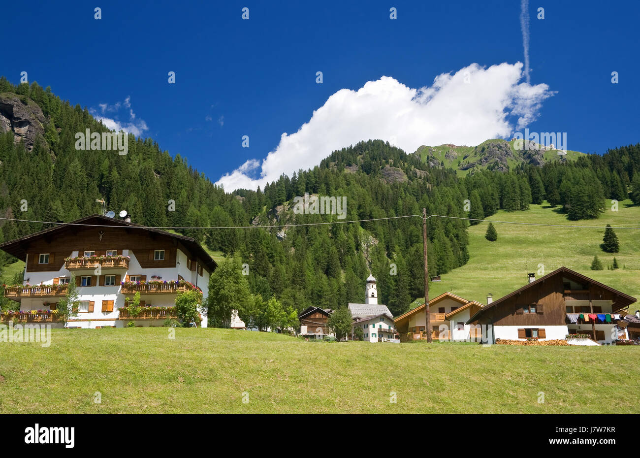 Dolomiten Alpen Tal Landgemeinde Dorf Markt Stadt Berg Italien Stockfoto