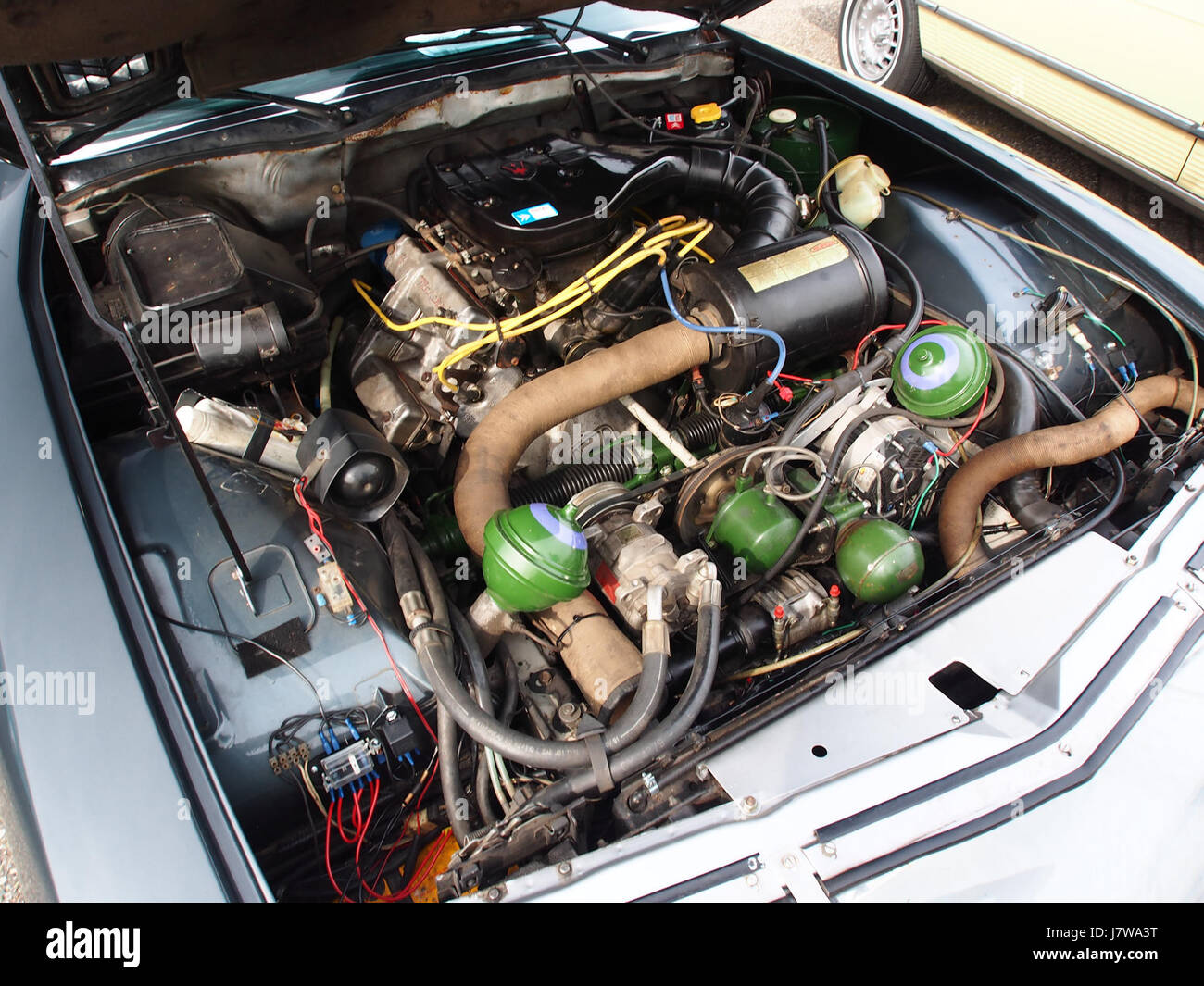 Ein 1971 Citroen SM, ein Luxuswagen von Citroen, bekannt für seine fortschrittliche Technik und sein futuristisches Design, mit der Lizenznummer 67 NT 58. Stockfoto