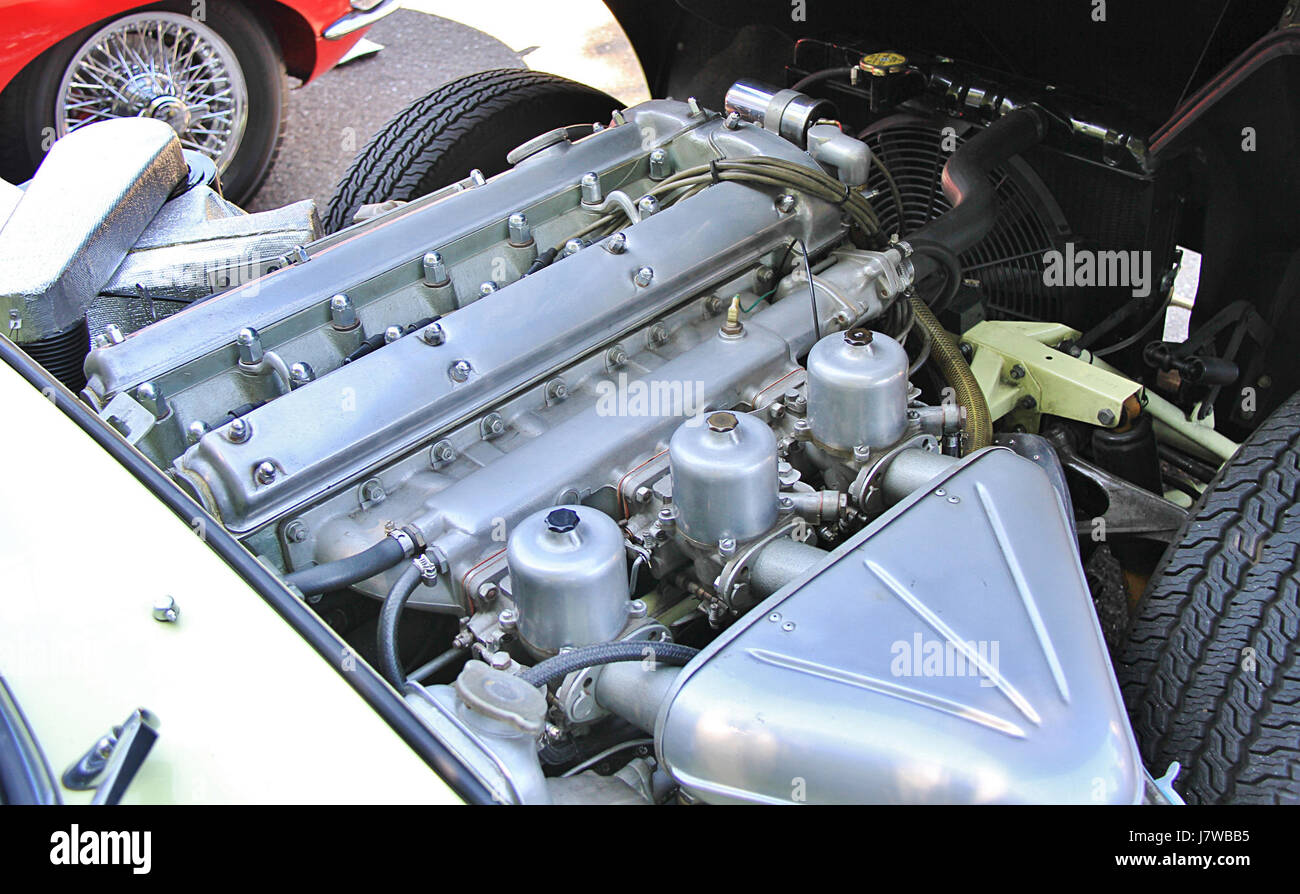 1968 Jaguar E-Type Serie 1 Roadster Motor Stockfoto