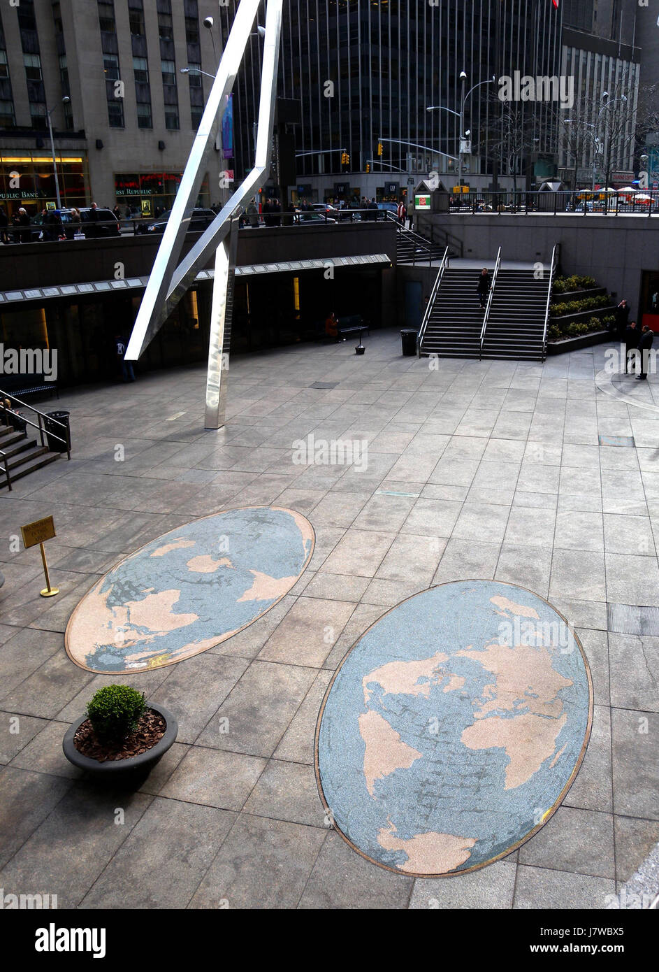 Dieser Titel bezieht sich auf eine Kartensammlung oder bestimmte Karte mit der Bezeichnung „1221 AA“. Diese Karten werden häufig für geografische Analysen, Navigation oder historische Referenzen verwendet, um Einblicke in Standorte und deren Layout zu erhalten. Stockfoto