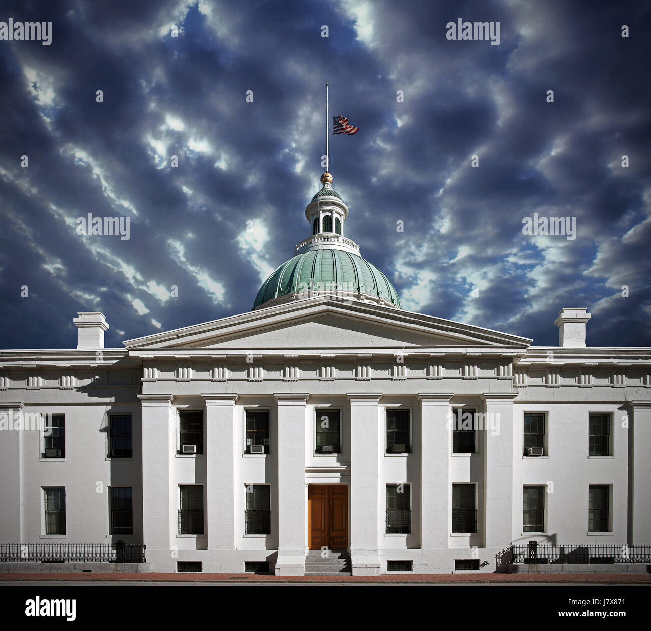 Monument Denkmal amerikanischen Usa Trauer Trauer Flagge Baustil Stockfoto