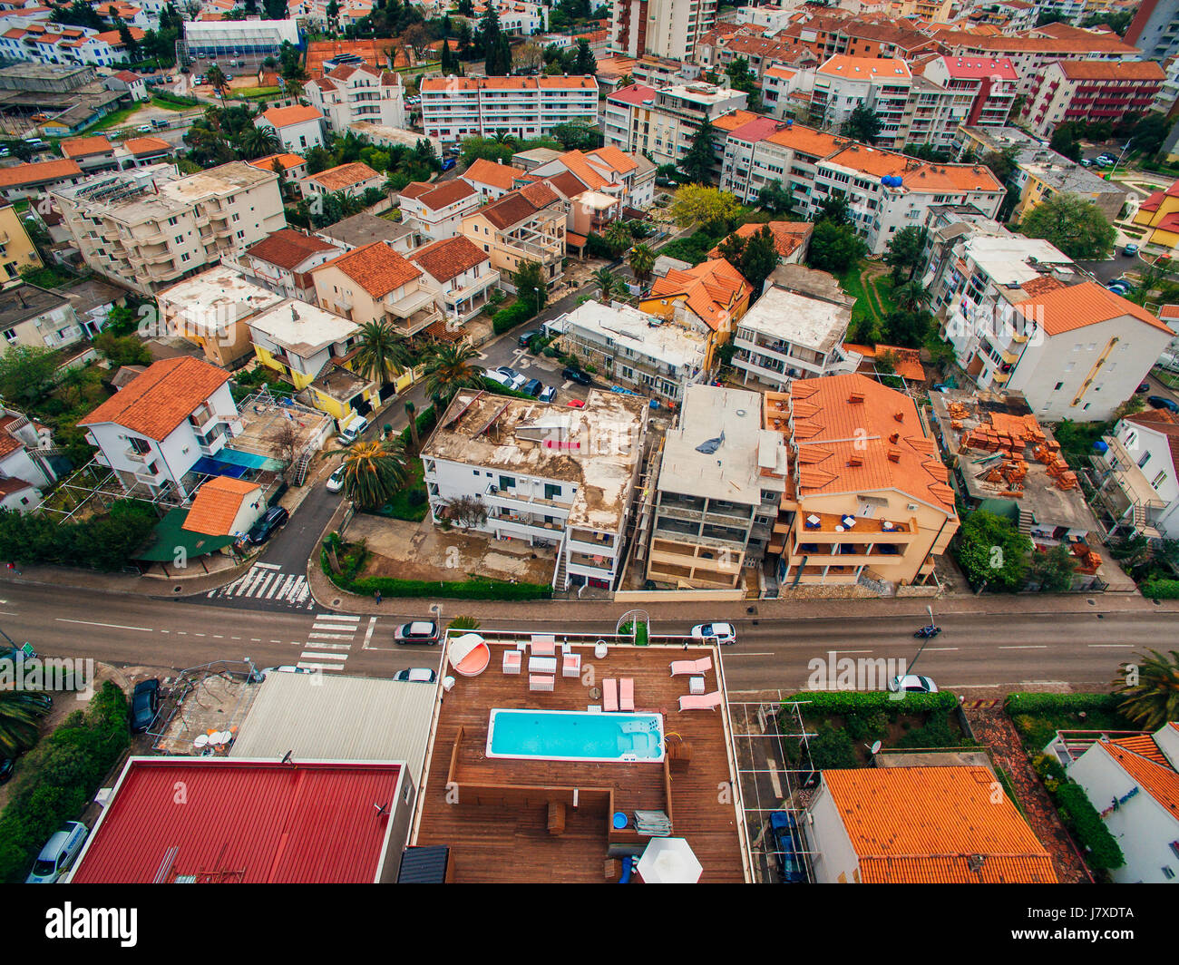 Swimmingpool auf dem Dach eines Hauses Stockfoto