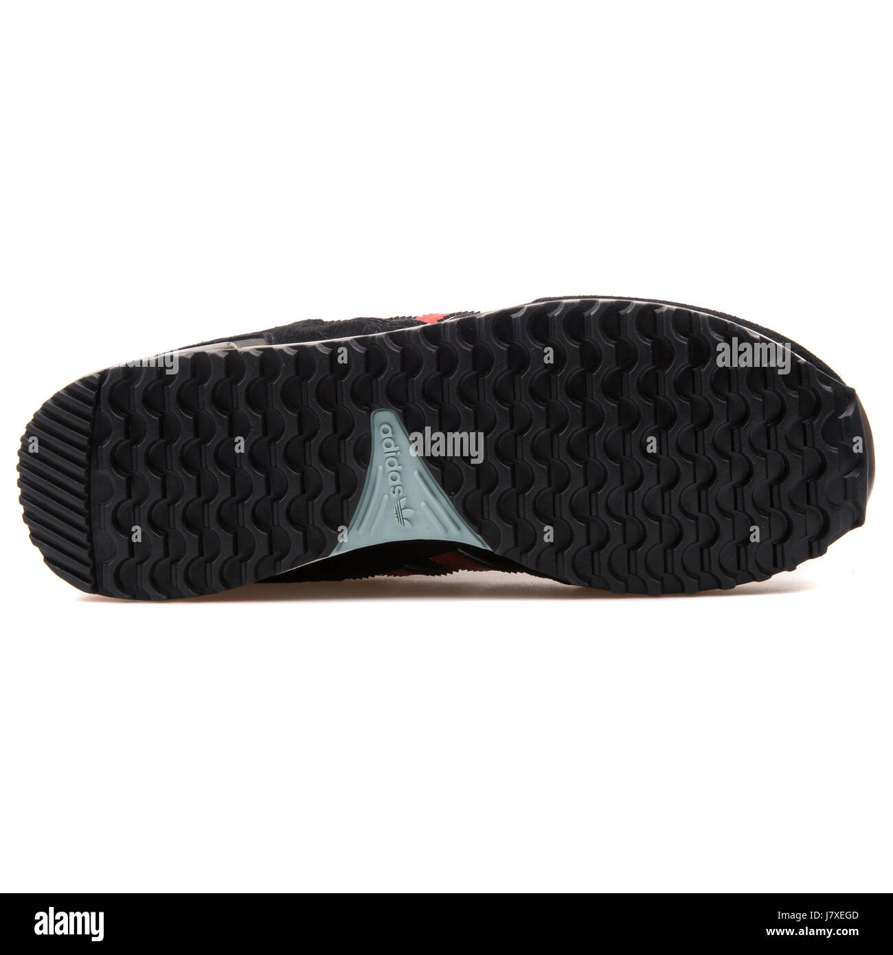 Adidas ZX 750 Herren schwarz mit roten Sneakers - B24856 Stockfotografie -  Alamy