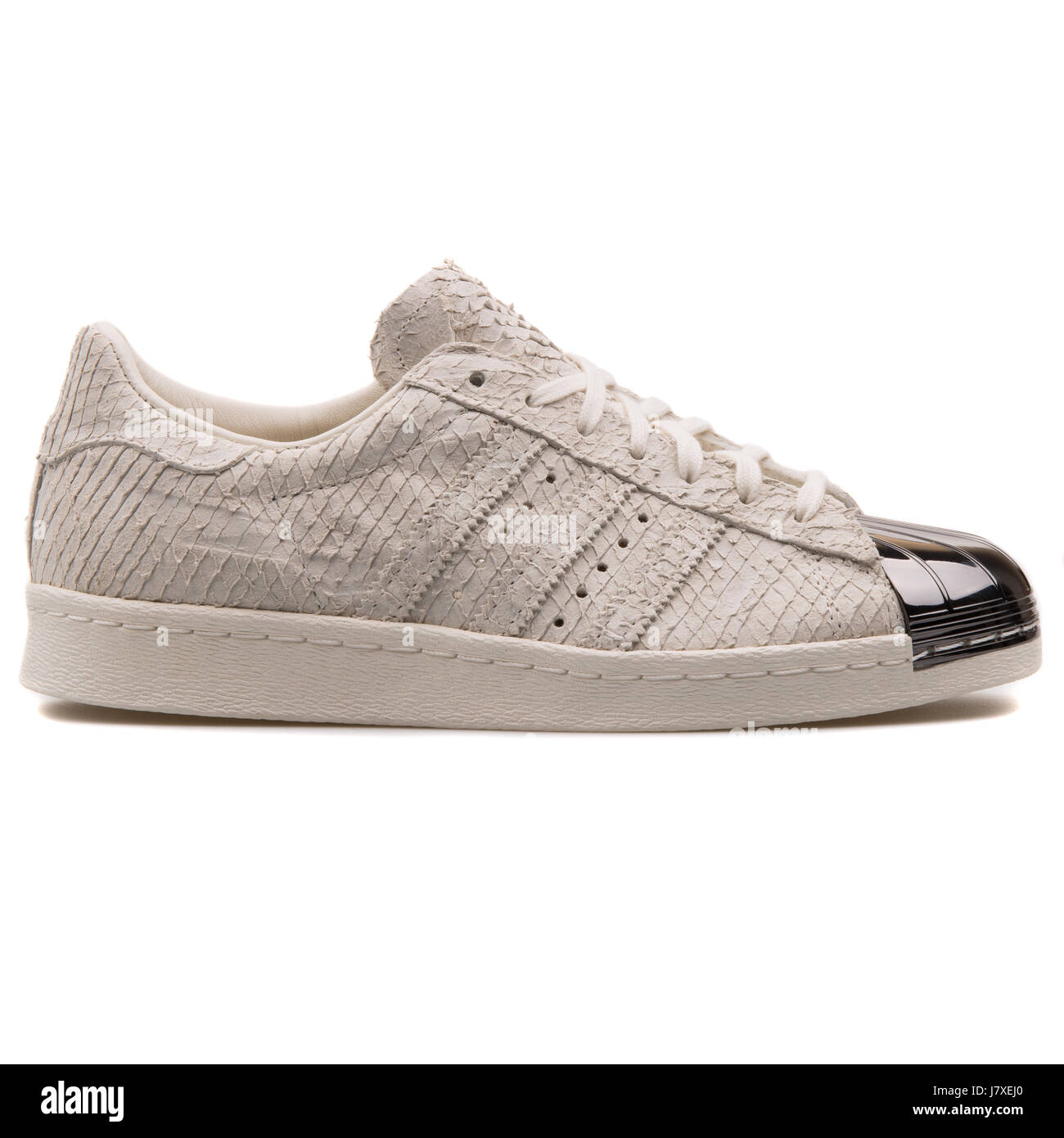 Adidas Superstar 80er Metal Toe W Frauen klassisches weißes Leder mit Snake  Skin Muster Sneakers - S82483 Stockfotografie - Alamy