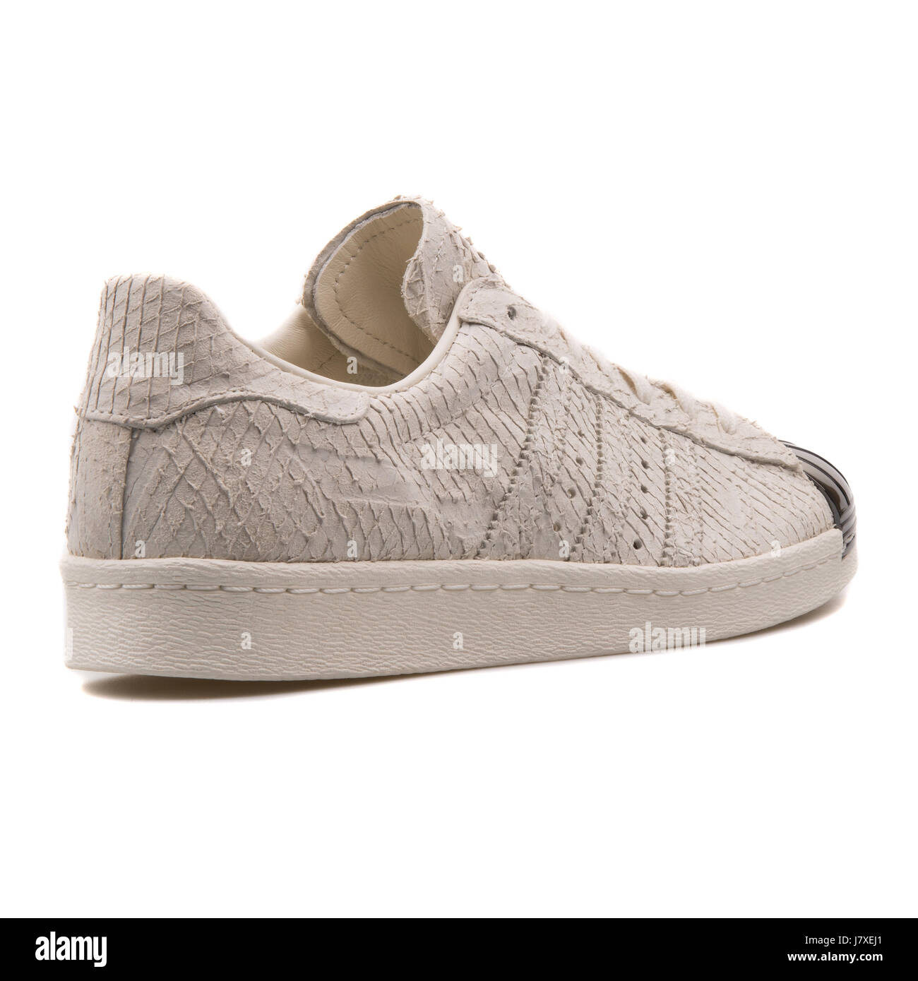 Adidas Superstar 80er Metal Toe W Frauen klassisches weißes Leder mit Snake  Skin Muster Sneakers - S82483 Stockfotografie - Alamy