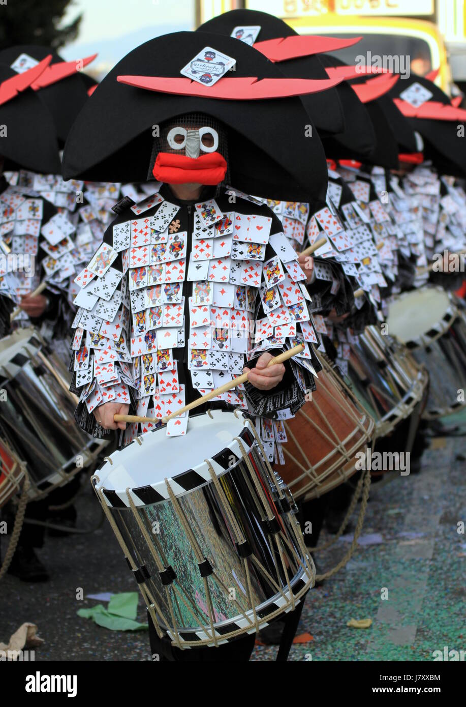 Karneval Percussion Schlagzeuger Schlagzeug Maske Hand Hände Finger Musik  musical Stockfotografie - Alamy