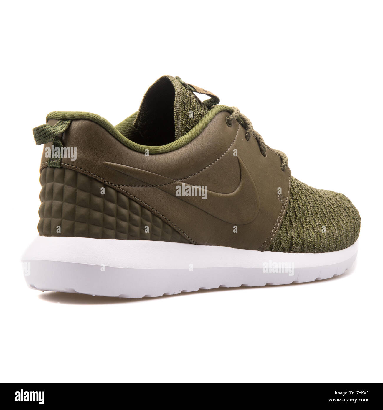 Nike Roshe NM Flyknit PRM grün Herren Sneakers - 746825-300 Stockfotografie - Alamy