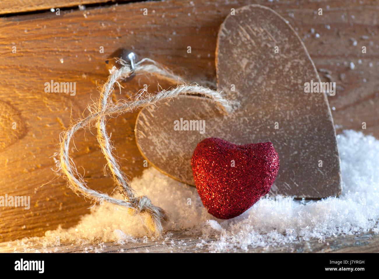 Holz Glanz Glitzer Schnee Herz alte schöne beauteously schöne romantische Nostalgie Stockfoto