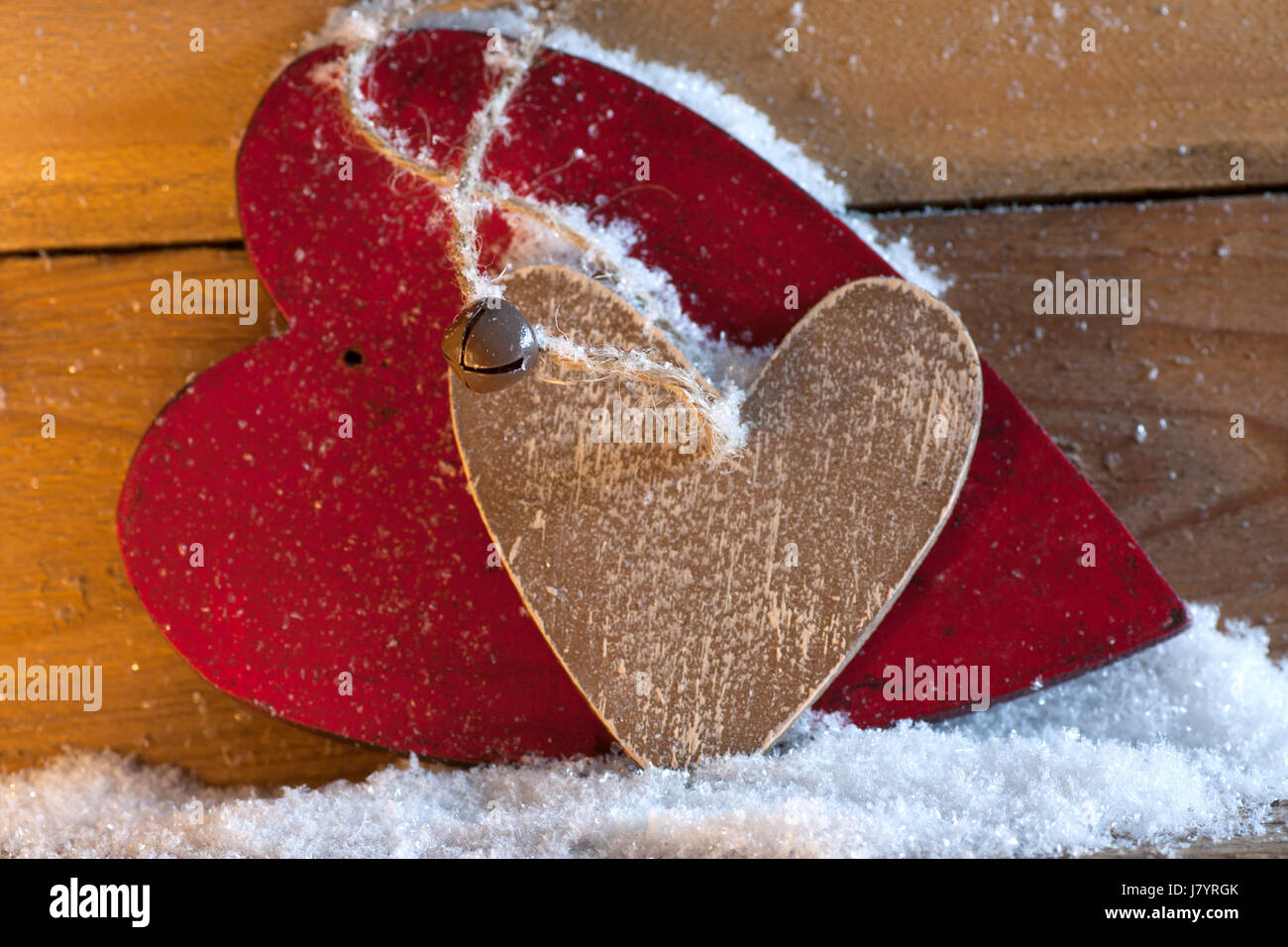 glänzen Sie Glitzer Schnee Herz rot alte schöne beauteously Holz atraktiv Stockfoto