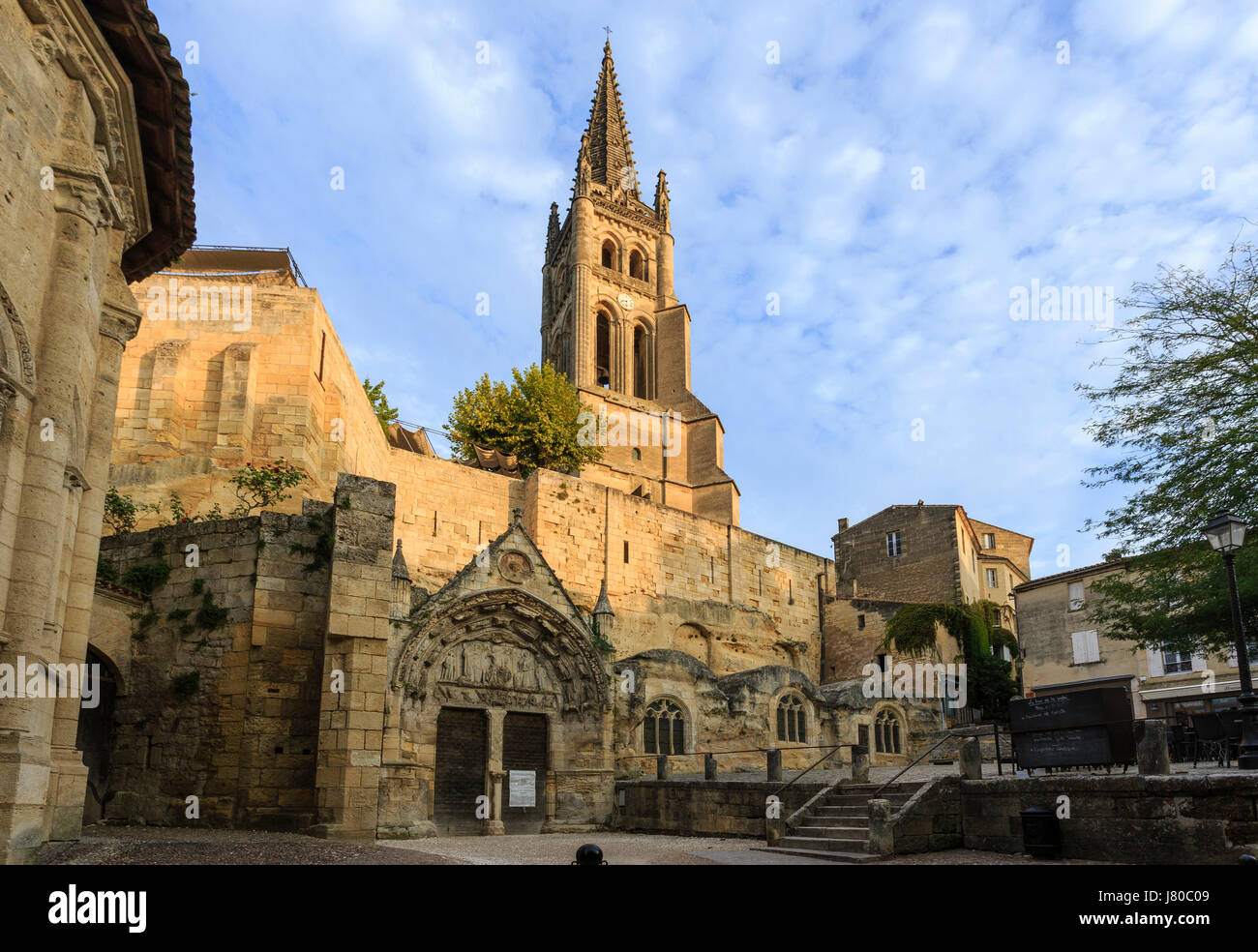 Frankreich, Gironde, Saint Emilion, UNESCO-Weltkulturerbe, die monolithische Kirche Stockfoto