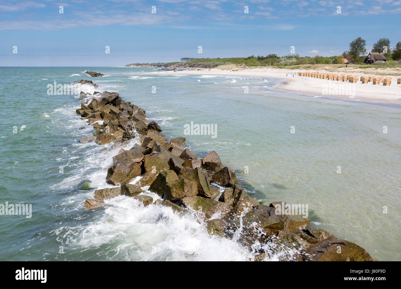 Wustrow Strand mit Mole Felsen, Mecklenburg-Vorpommern, Deutschland Stockfoto
