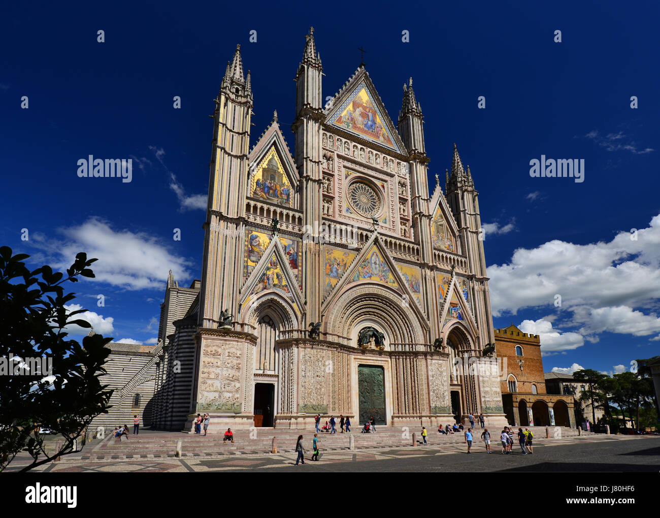 Orvieto Kathedrale im historischen Zentrum der Stadt, ein schönes Beispiel der italienischen gotischen Kunst und Architektur Stockfoto