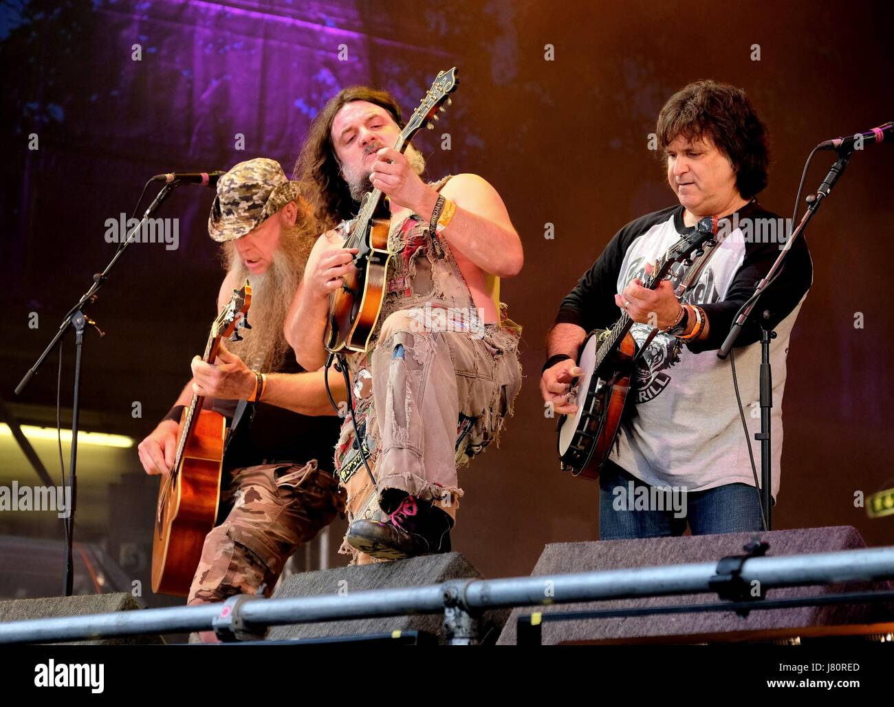 Die Fairport Cropredy Convention, Banbury, 11. August 2016, UK, band Hippie Joe Hymas mit amerikanischen Hayseed Dixie Cropredy Festival Stockfoto