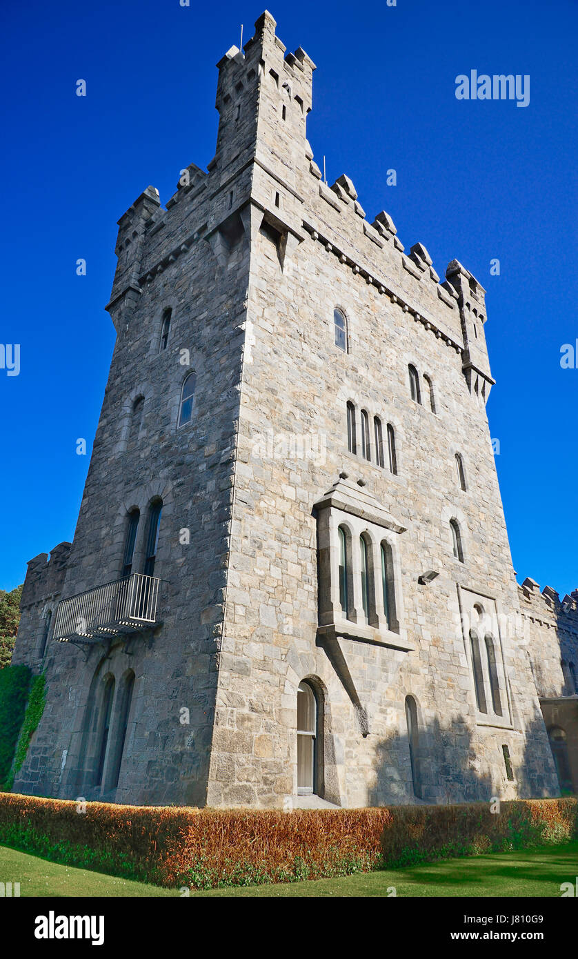 Irland, County Donegal, Glenveagh Nationalpark Glenveagh Castle zwischen 1867 und 1873 für lokale Vermieter John George Adair erbaut. Stockfoto